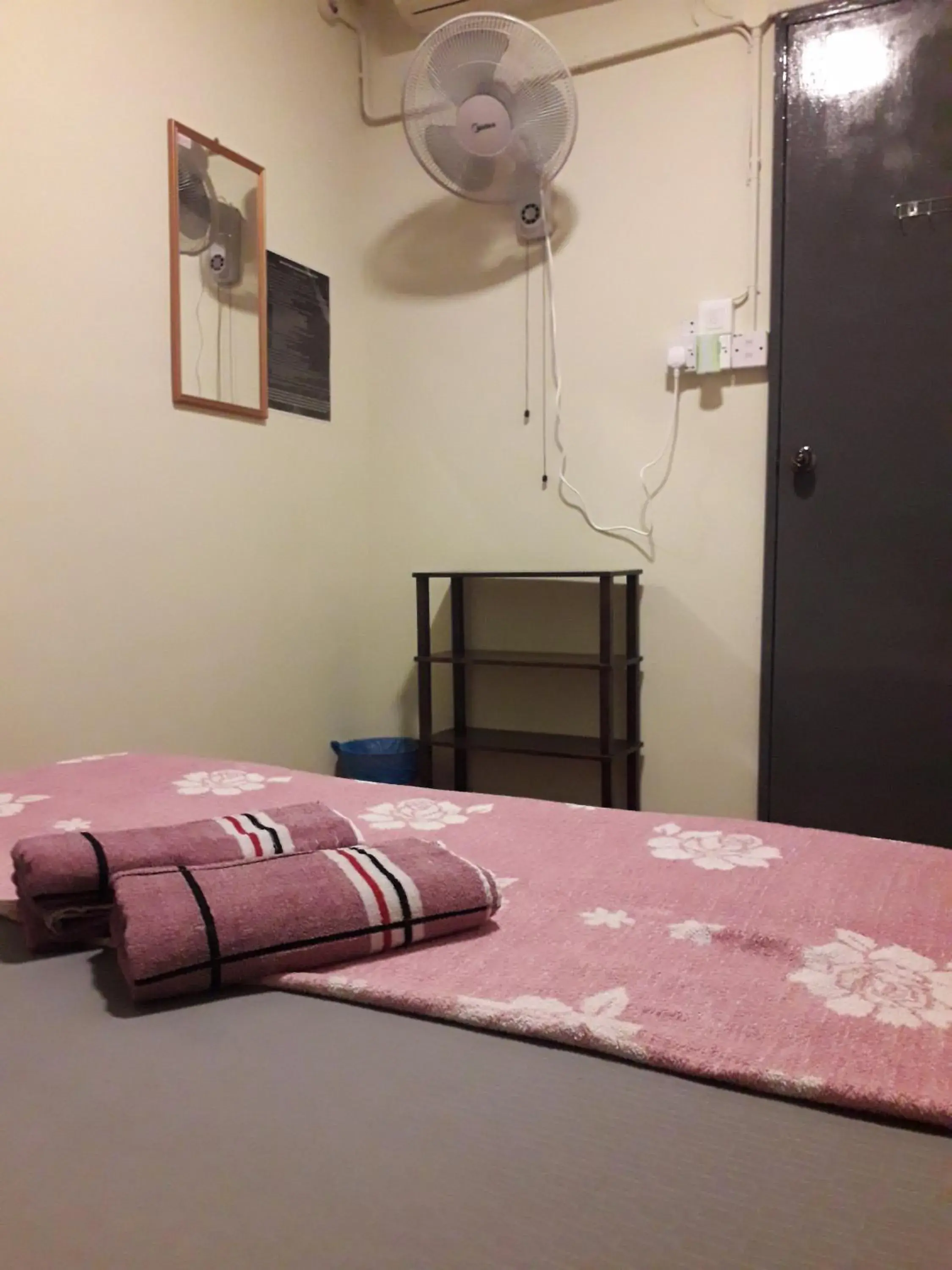 Budget Double Room in QuiikCat Budget Double Room in QuiikCat