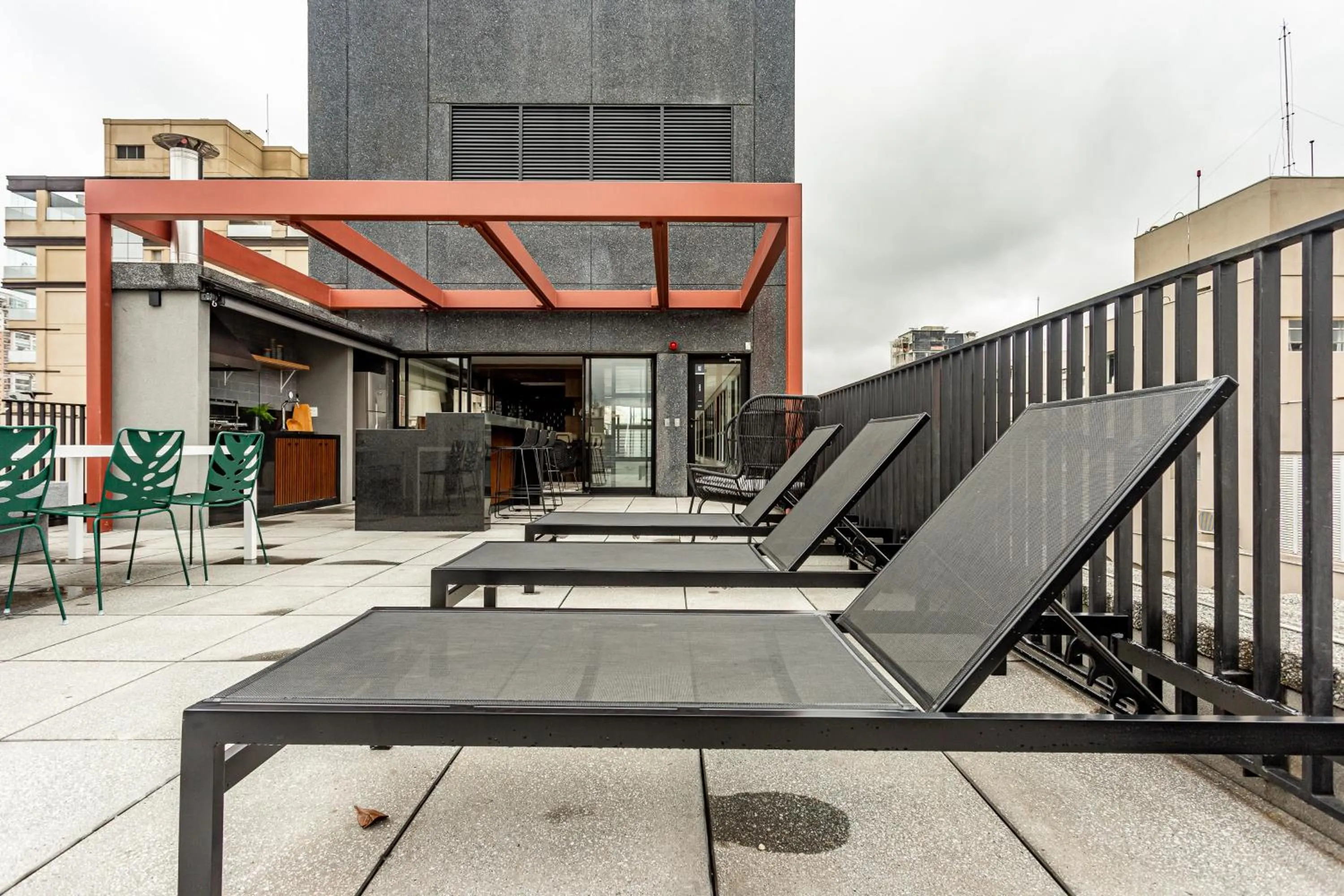 Day in Charlie Sabiá Moema