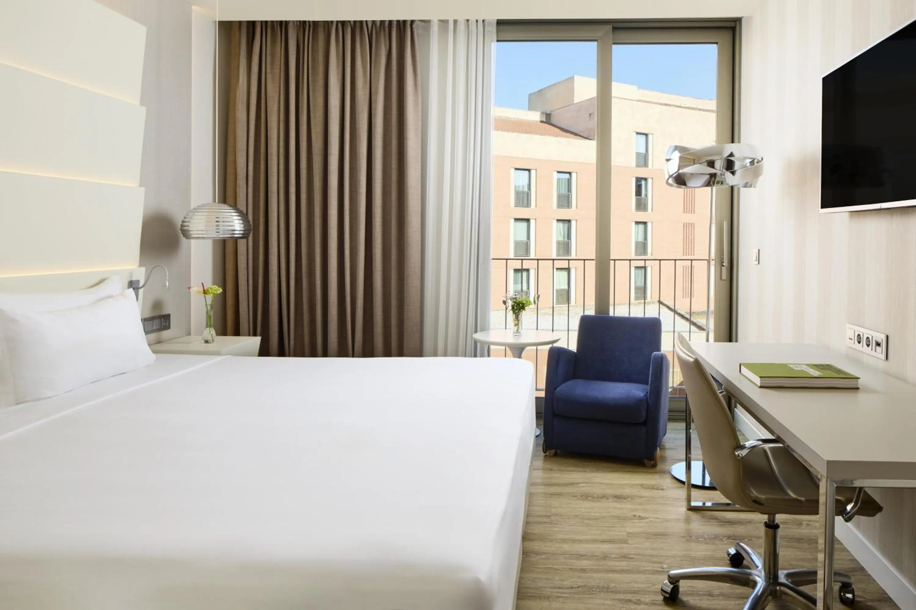 Bedroom, Bed in NH Málaga