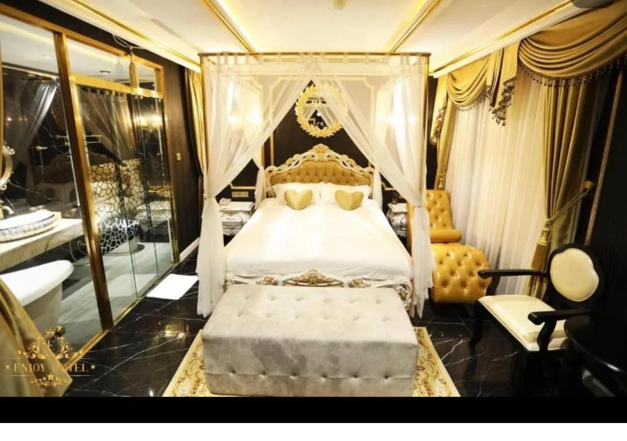 Enjoy Boutique Saigon Hotel