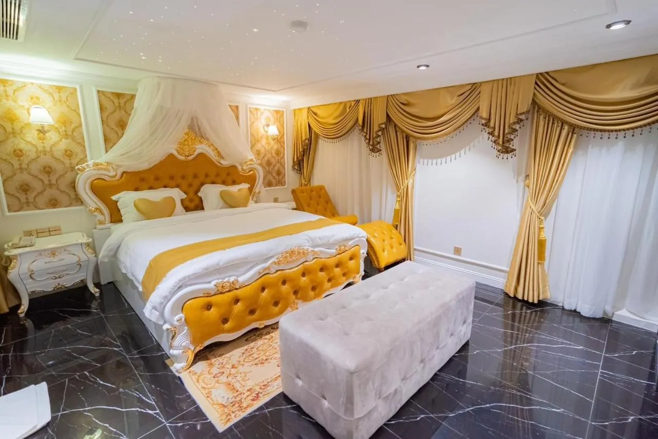 Enjoy Boutique Saigon Hotel