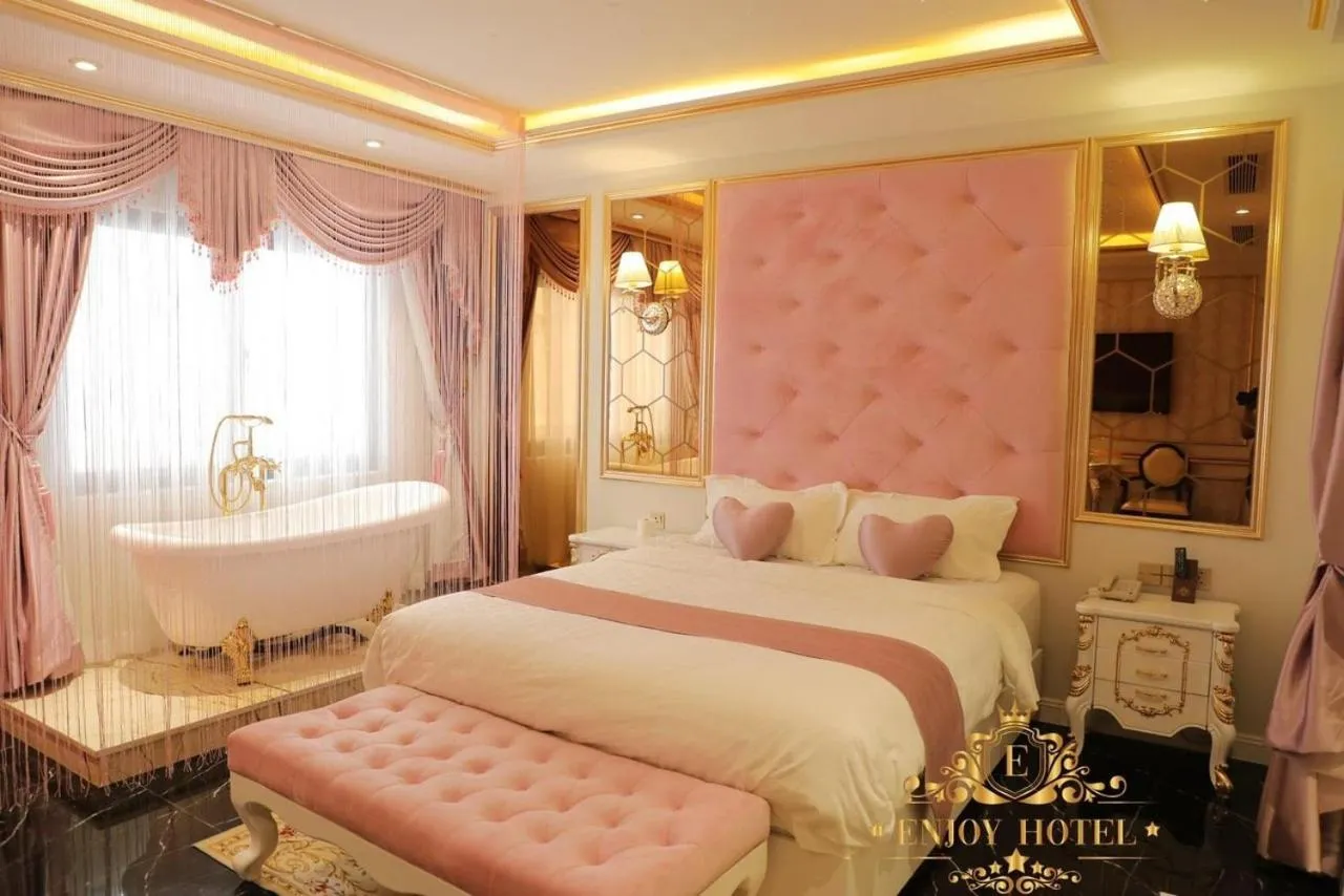 Enjoy Boutique Saigon Hotel