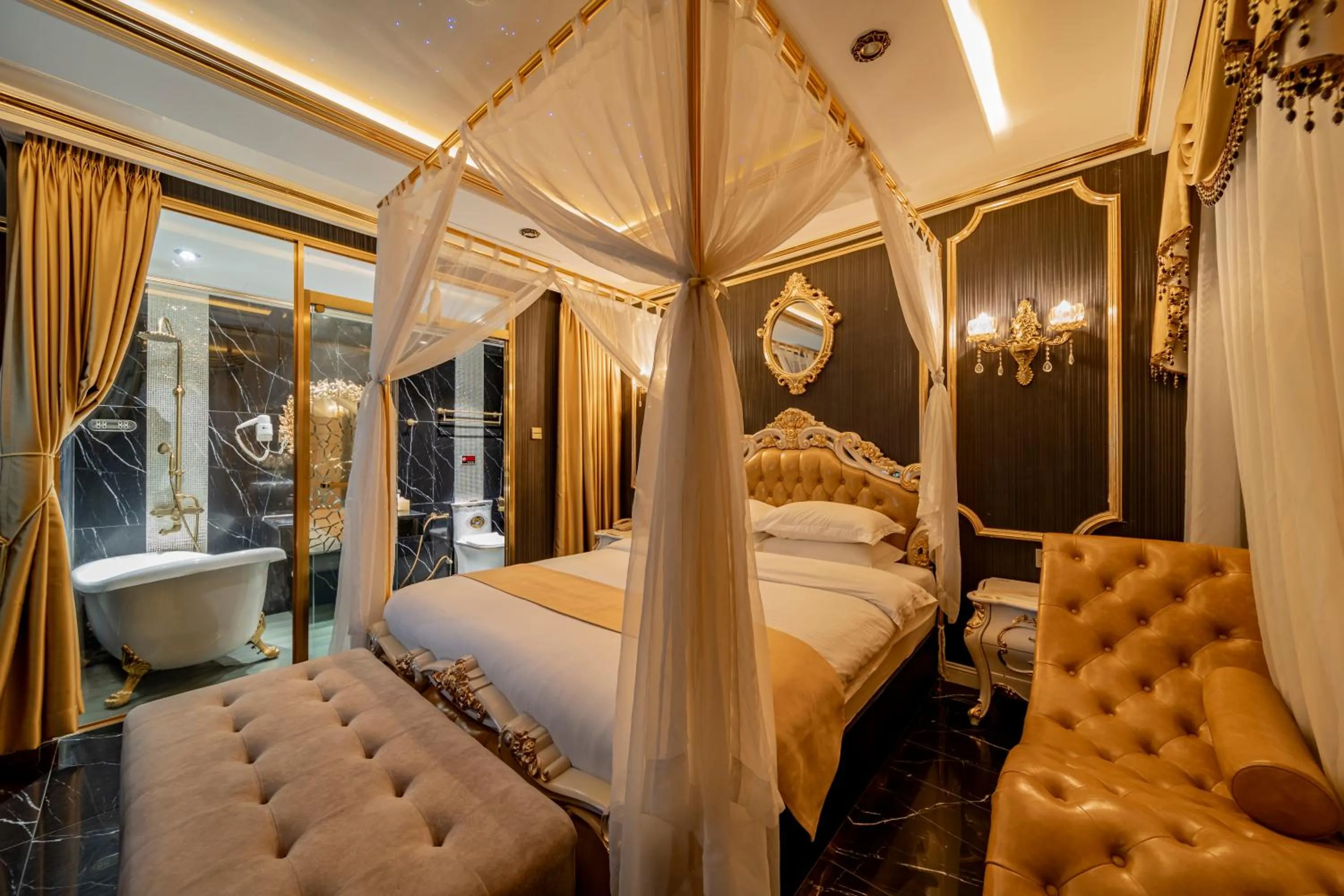 Enjoy Boutique Saigon Hotel