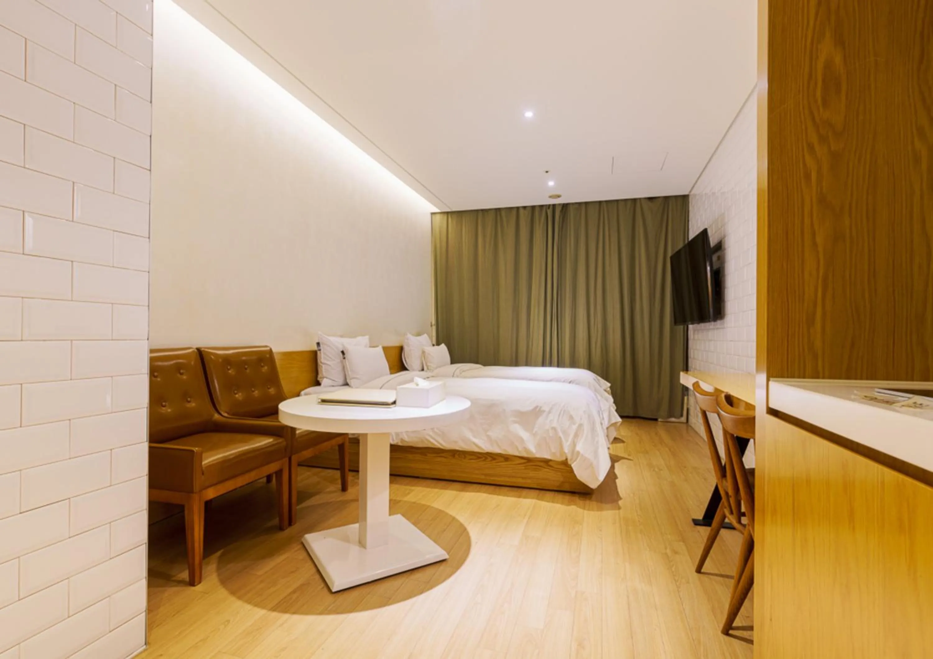 Area and facilities, Bed in Hotel The Designers Incheon