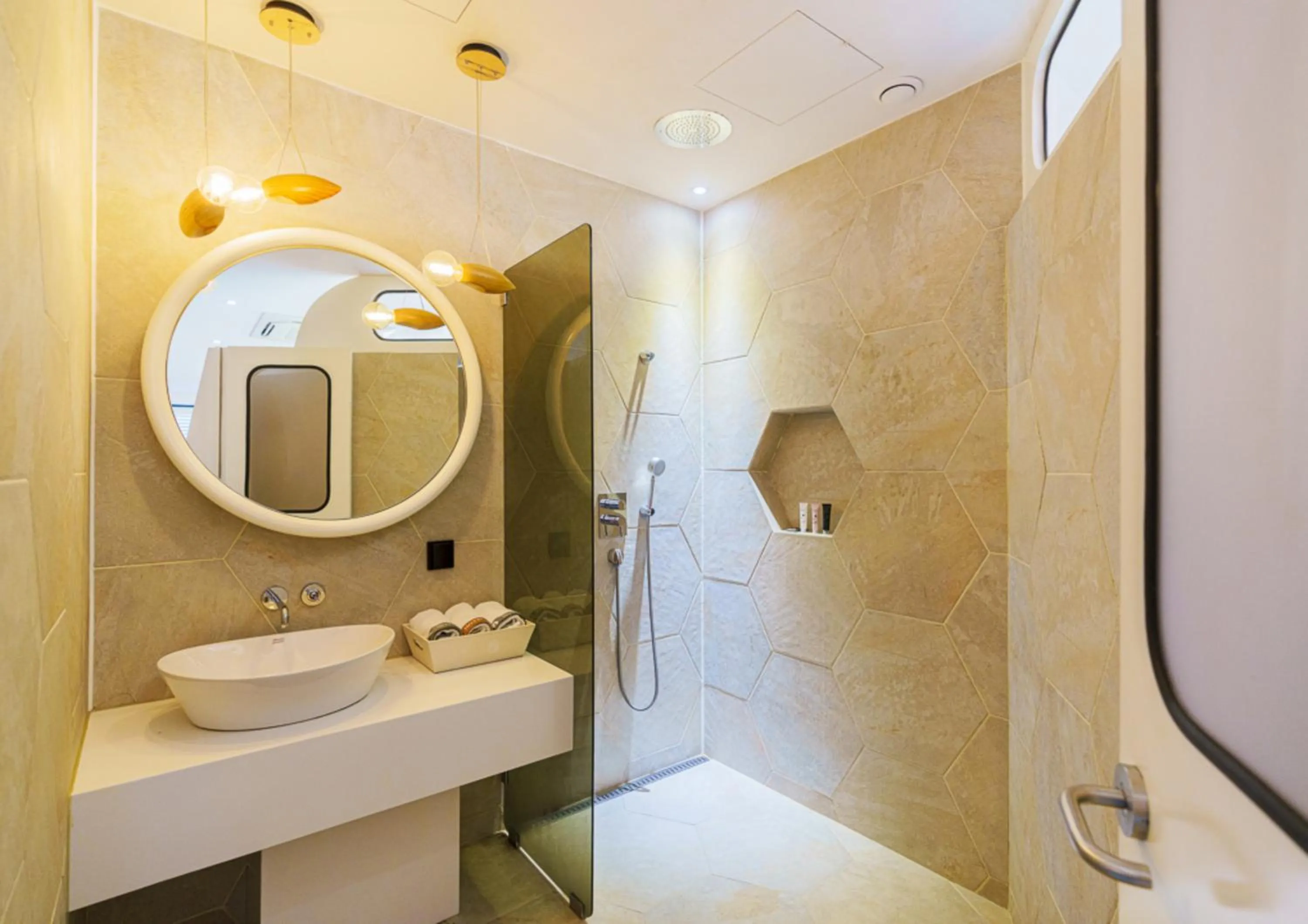 Shower in Hotel The Designers Incheon