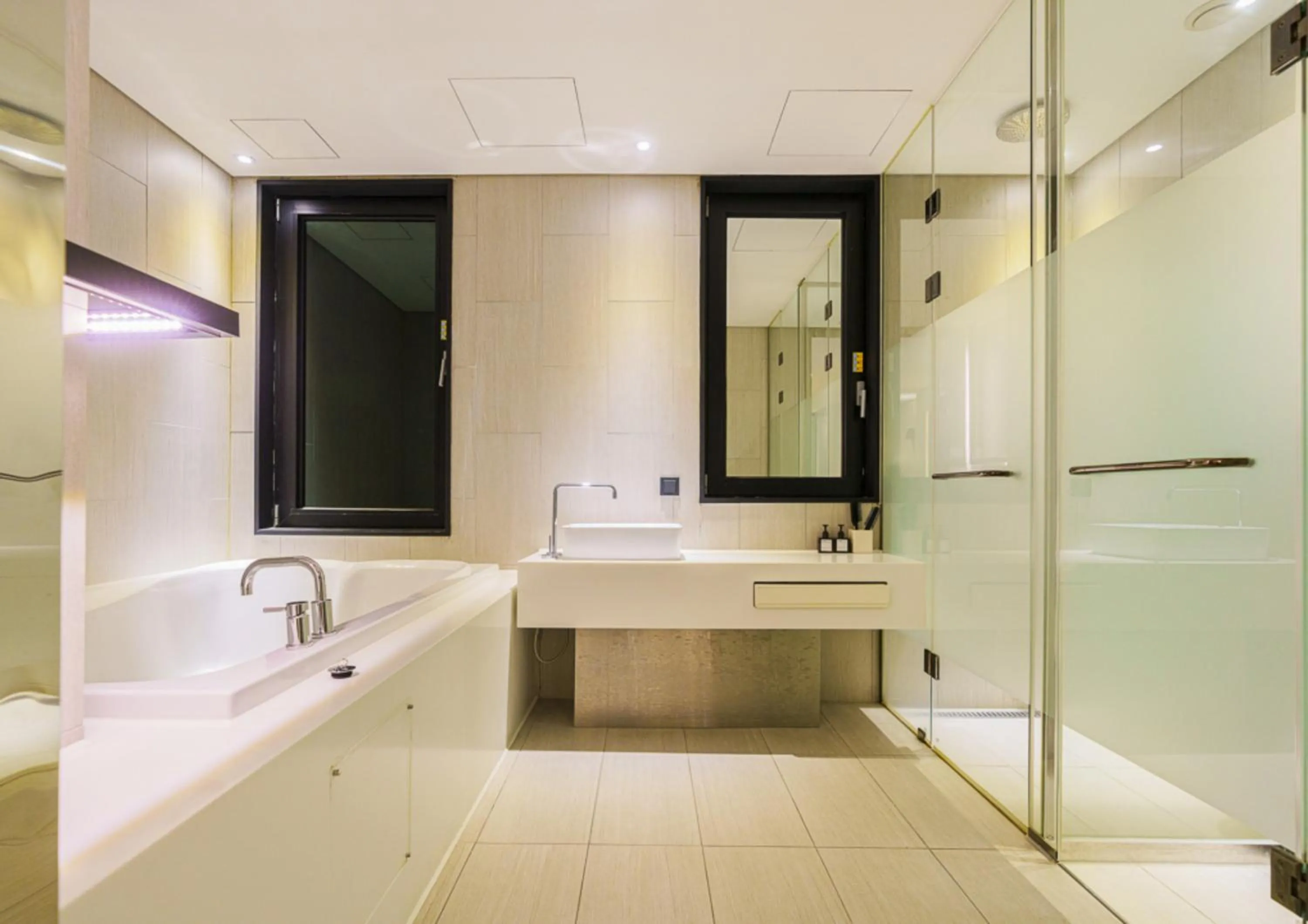 Toilet in Hotel The Designers Incheon