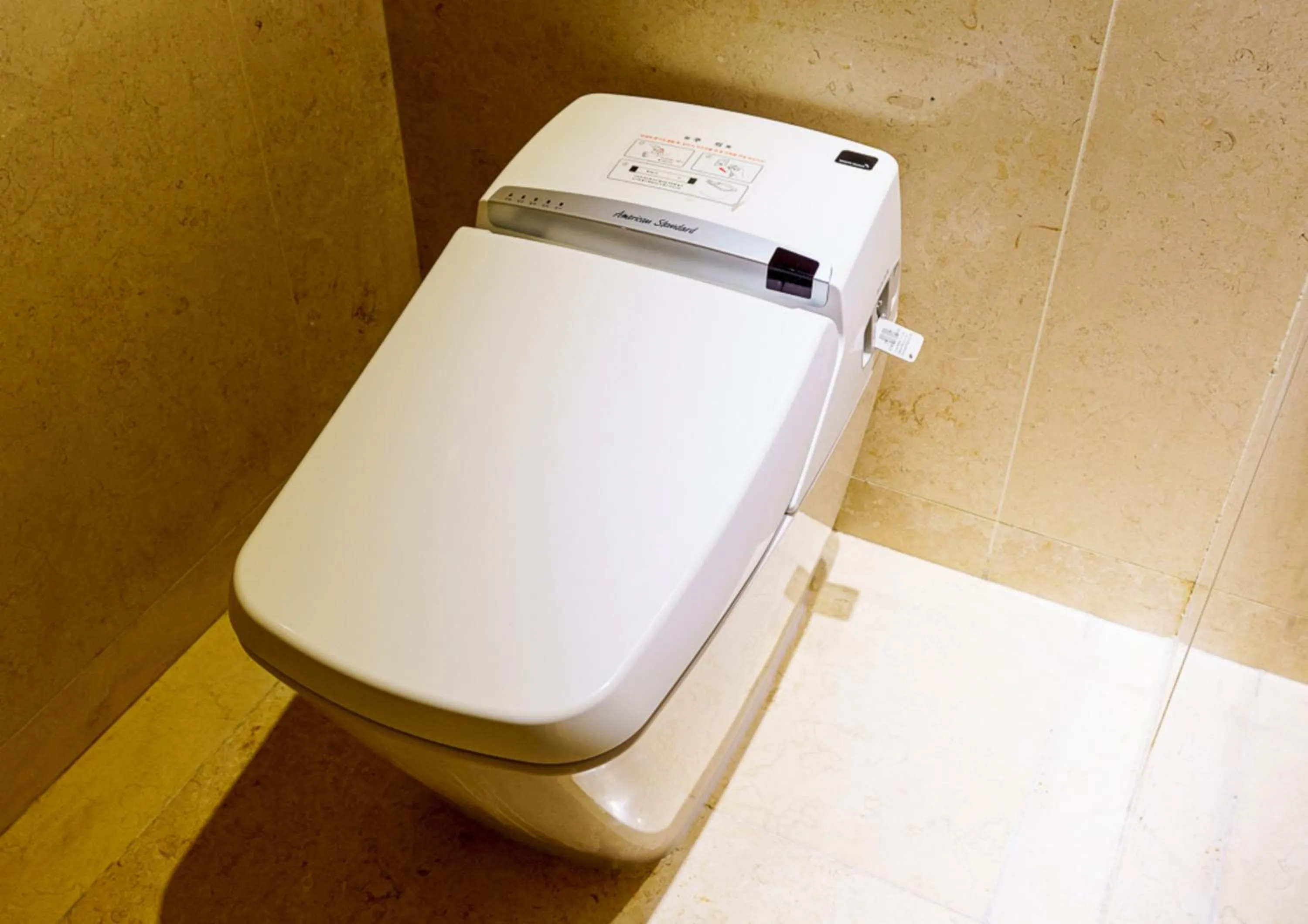 bidet in Hotel The Designers Incheon