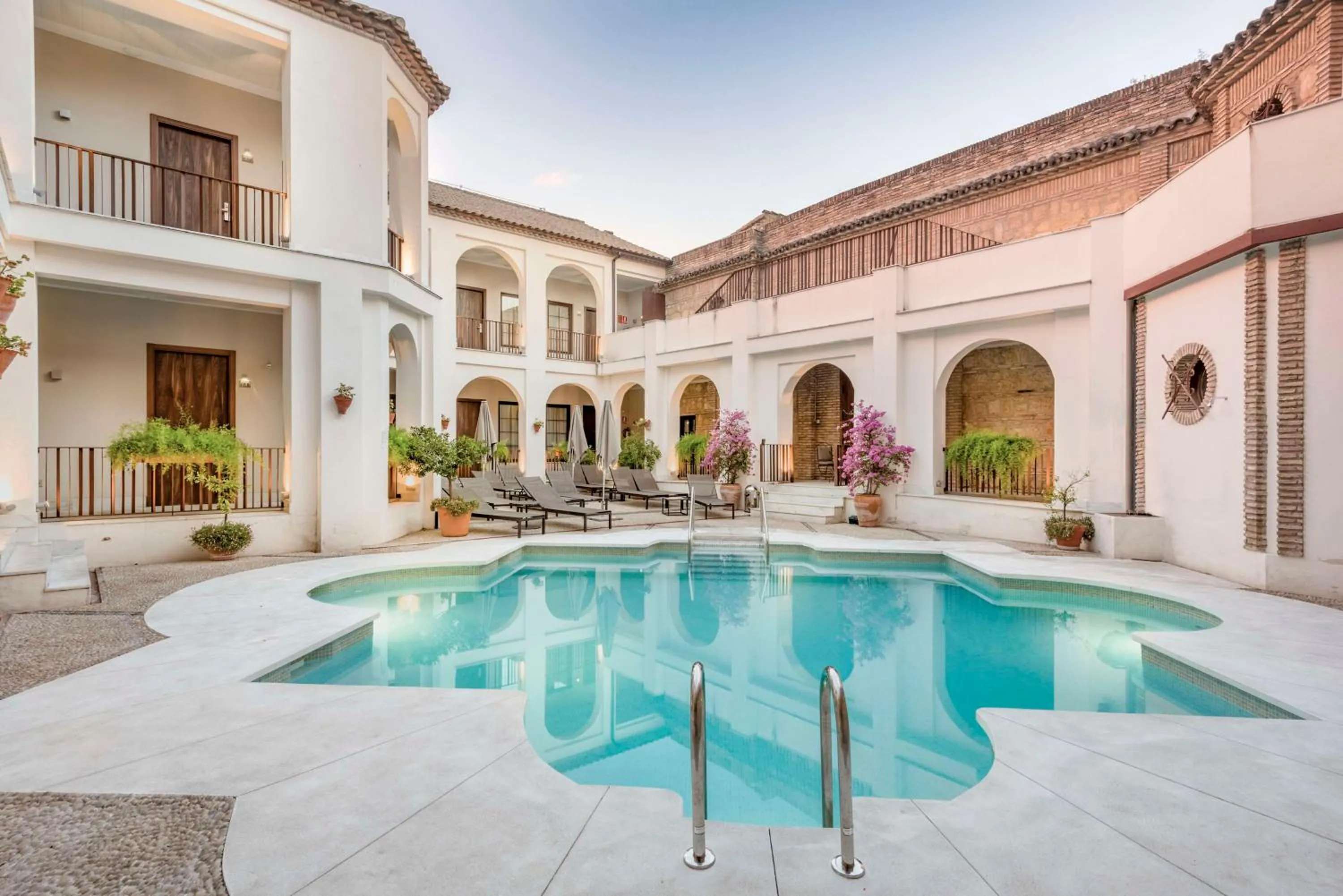 Pool view in NH Collection Amistad Córdoba