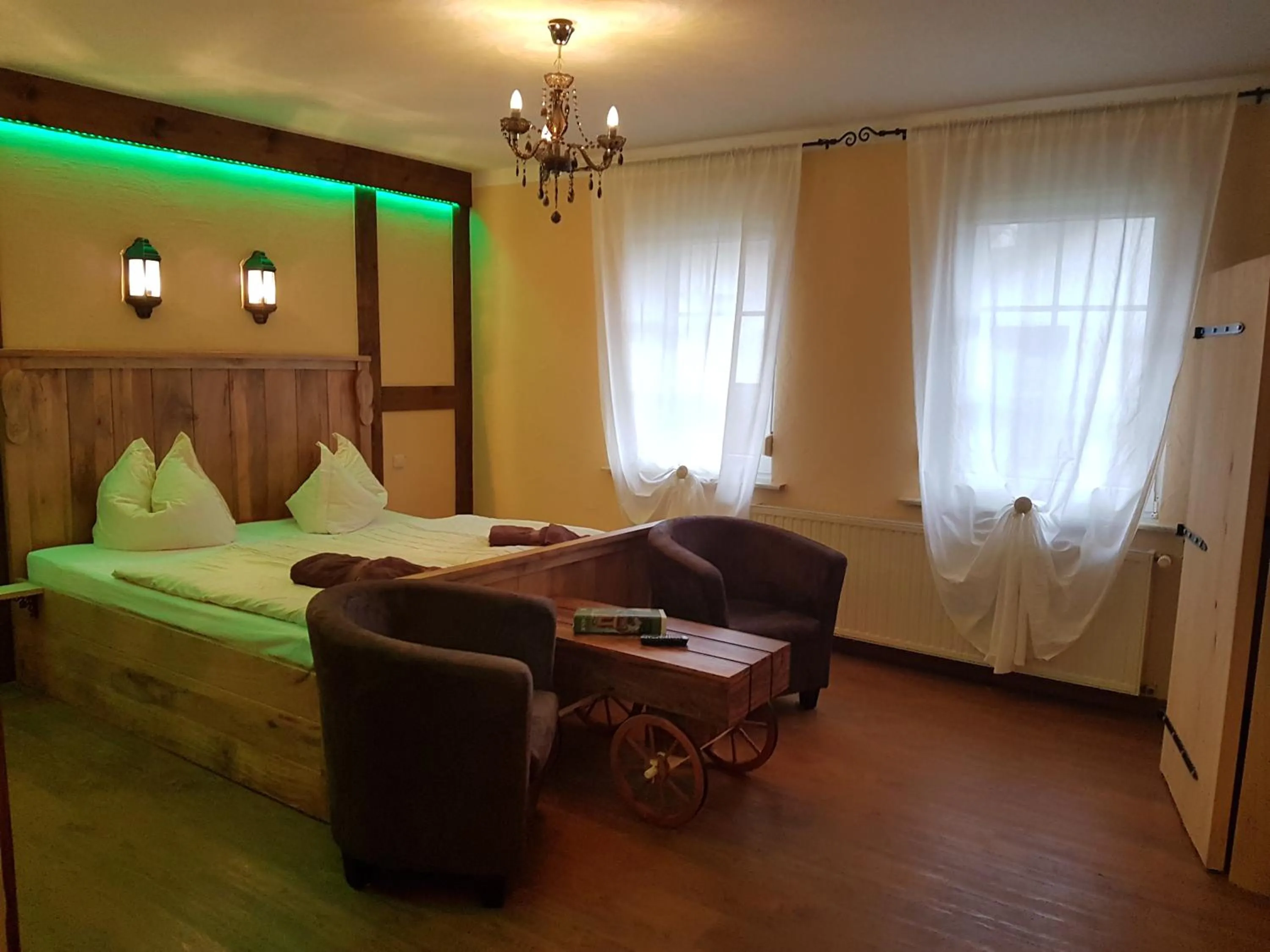 Living room, Bed in Pension zum Holzpantoffelmacher