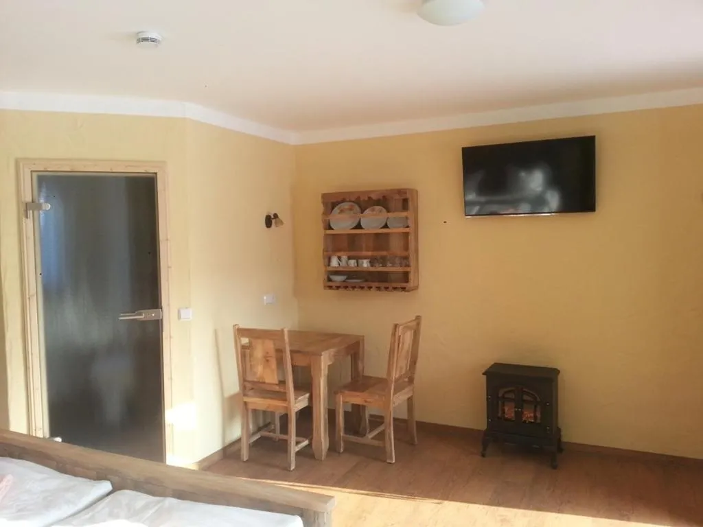 Dining area in Pension zum Holzpantoffelmacher