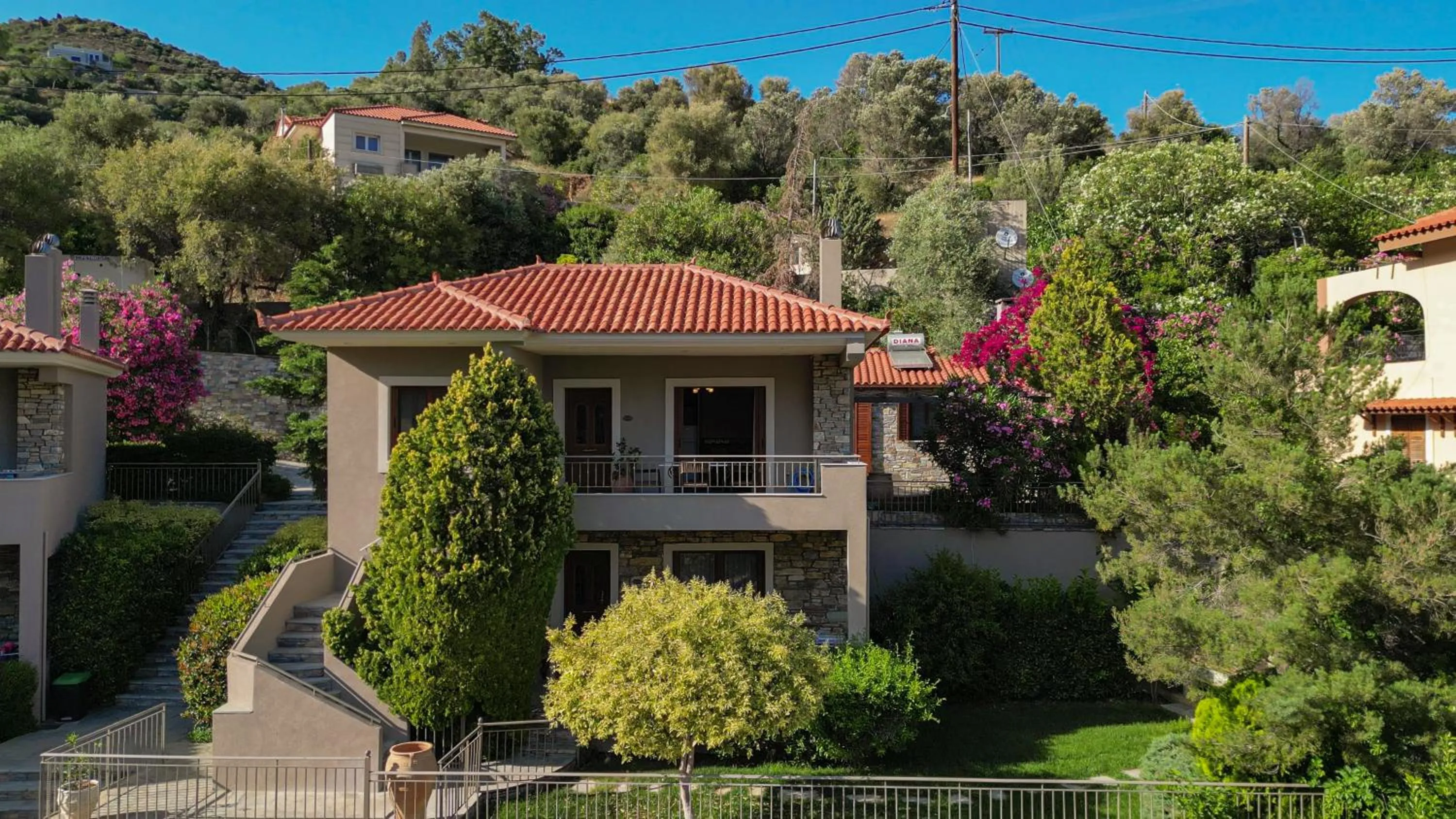 Paramithenio Village Beach Resort & Spa