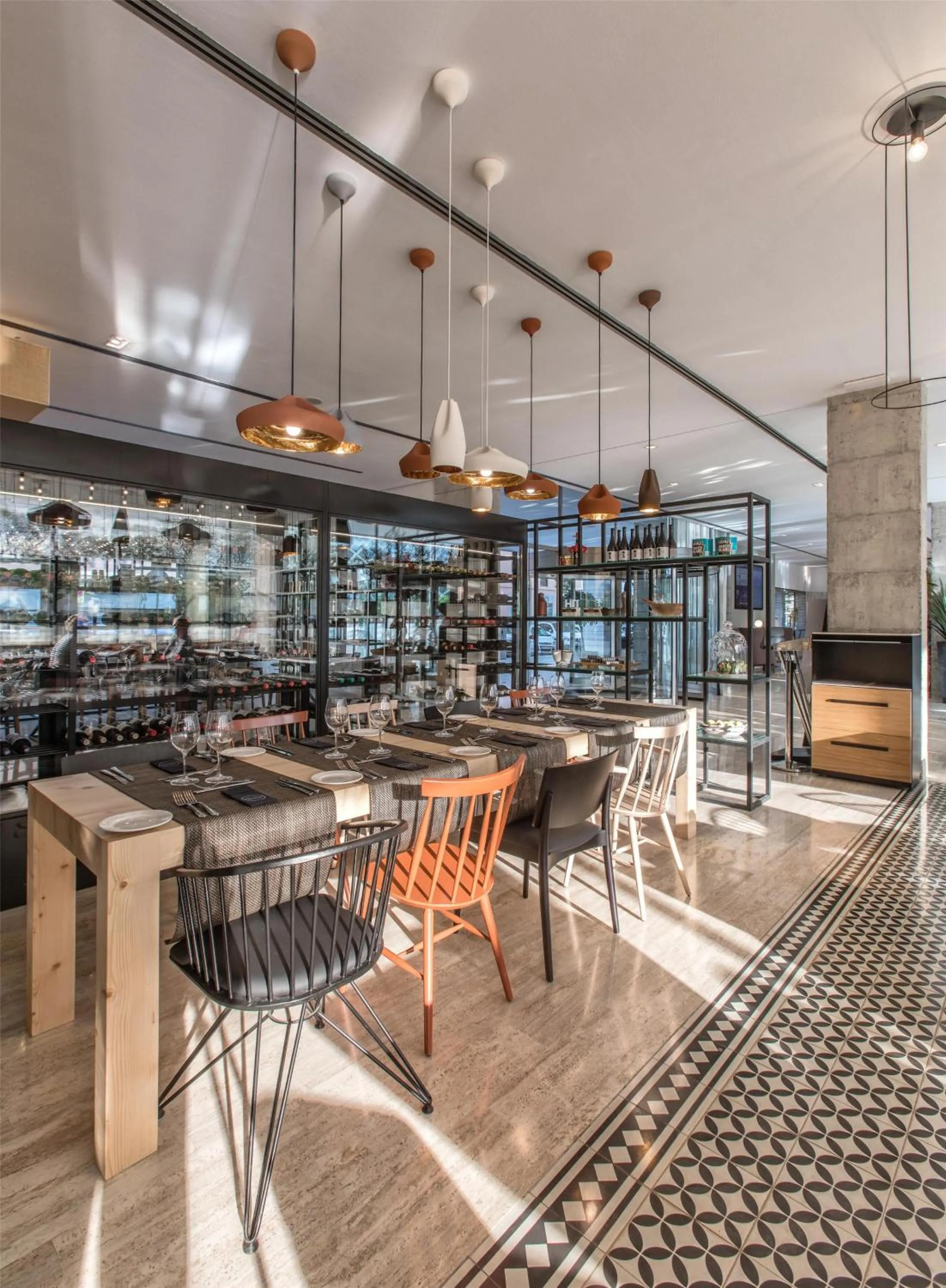 Restaurant/places to eat in NH Sevilla Plaza de Armas