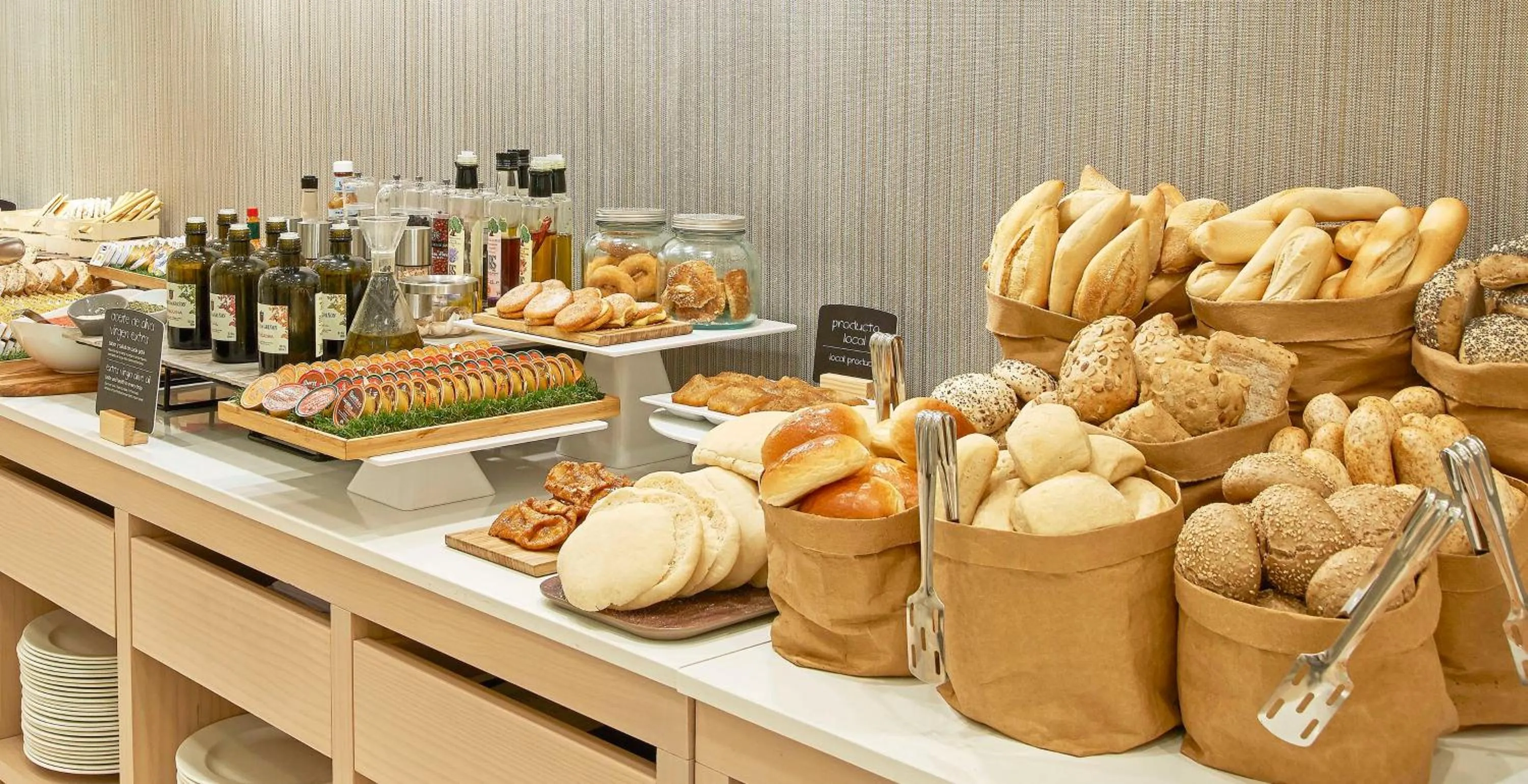 Breakfast in NH Sevilla Plaza de Armas