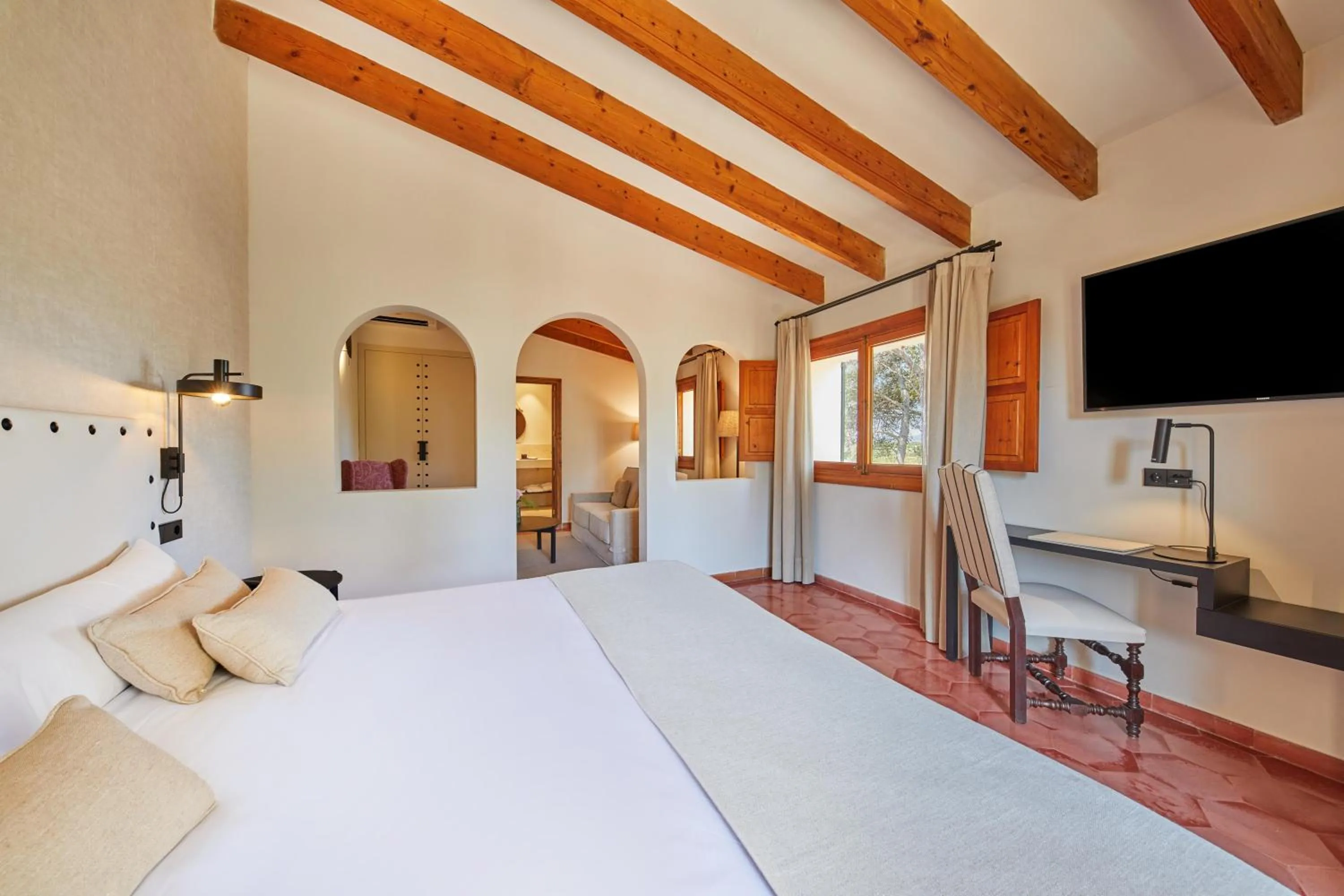 Photo of the whole room, Bed in Virrey Finca Hotel