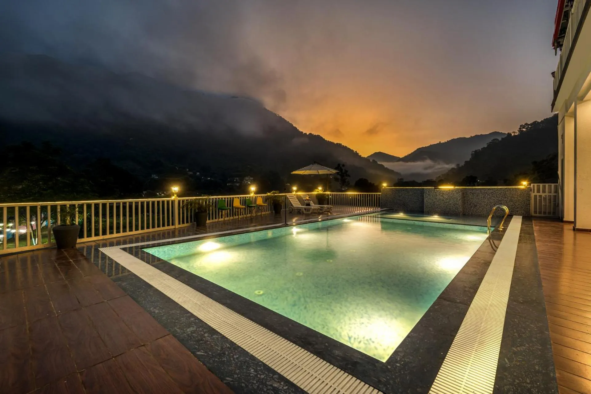 Mountain view in Zostel Plus Rishikesh, Mohanchatti