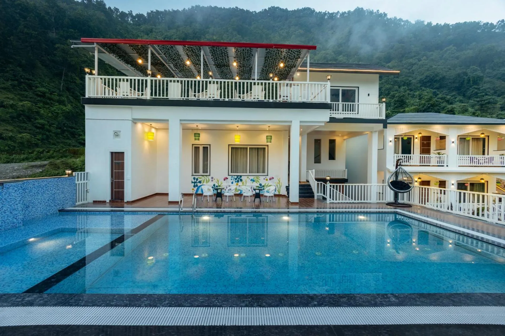 Pool view in Zostel Plus Rishikesh, Mohanchatti