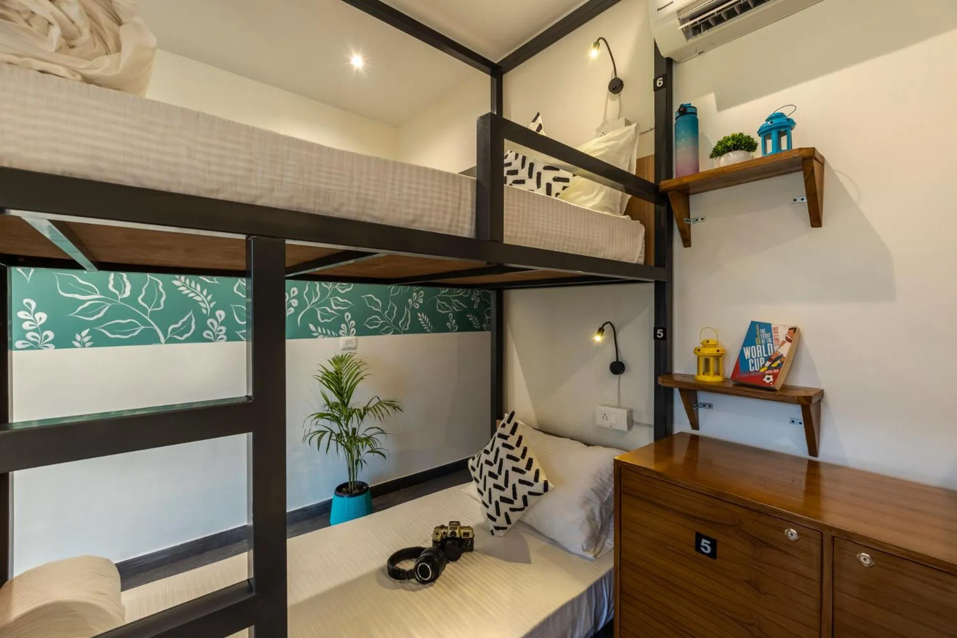 bunk bed in Zostel Plus Rishikesh, Mohanchatti