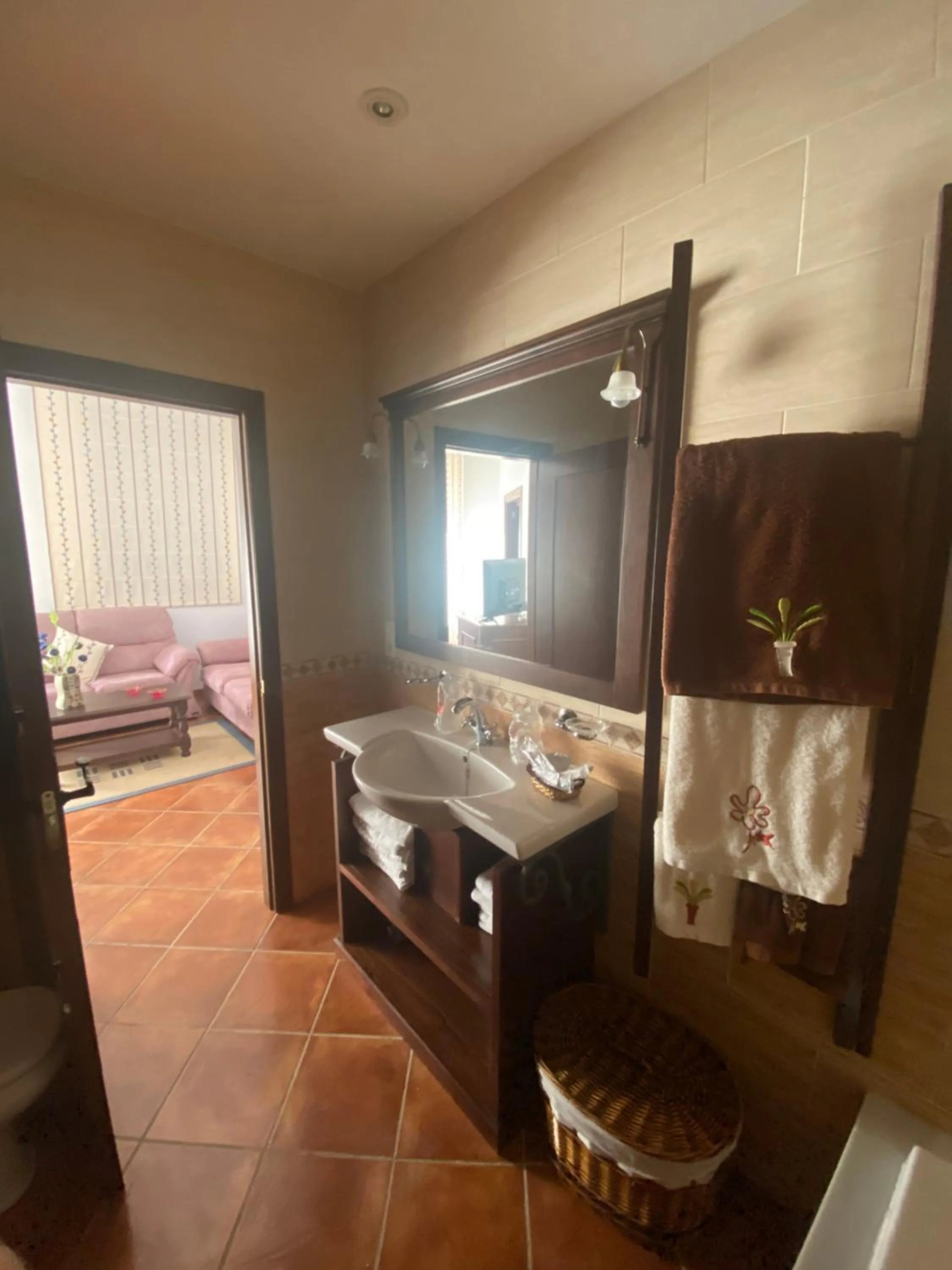 Bathroom in Hotel Meson Fuente del Pino