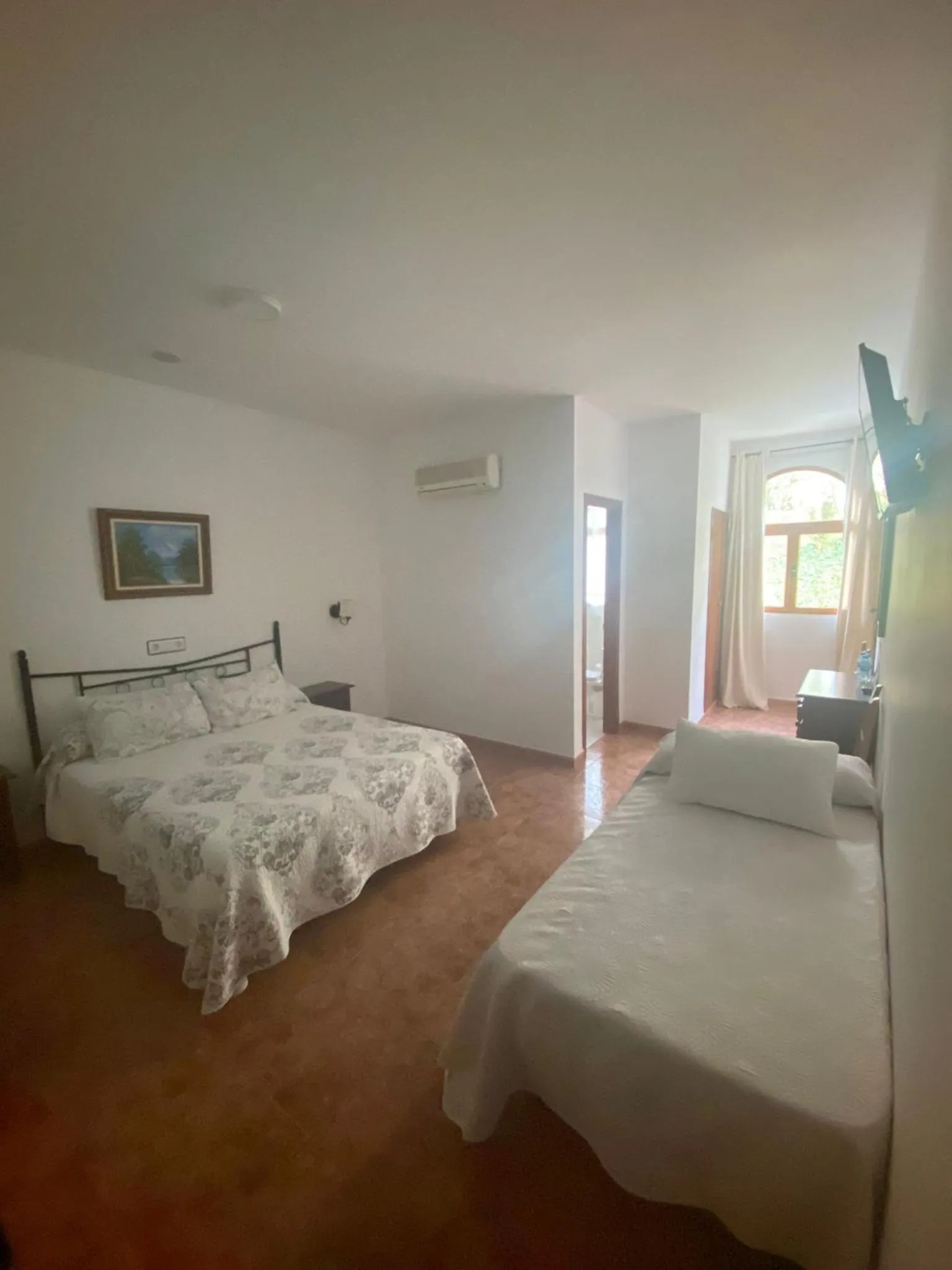 Bed in Hotel Meson Fuente del Pino