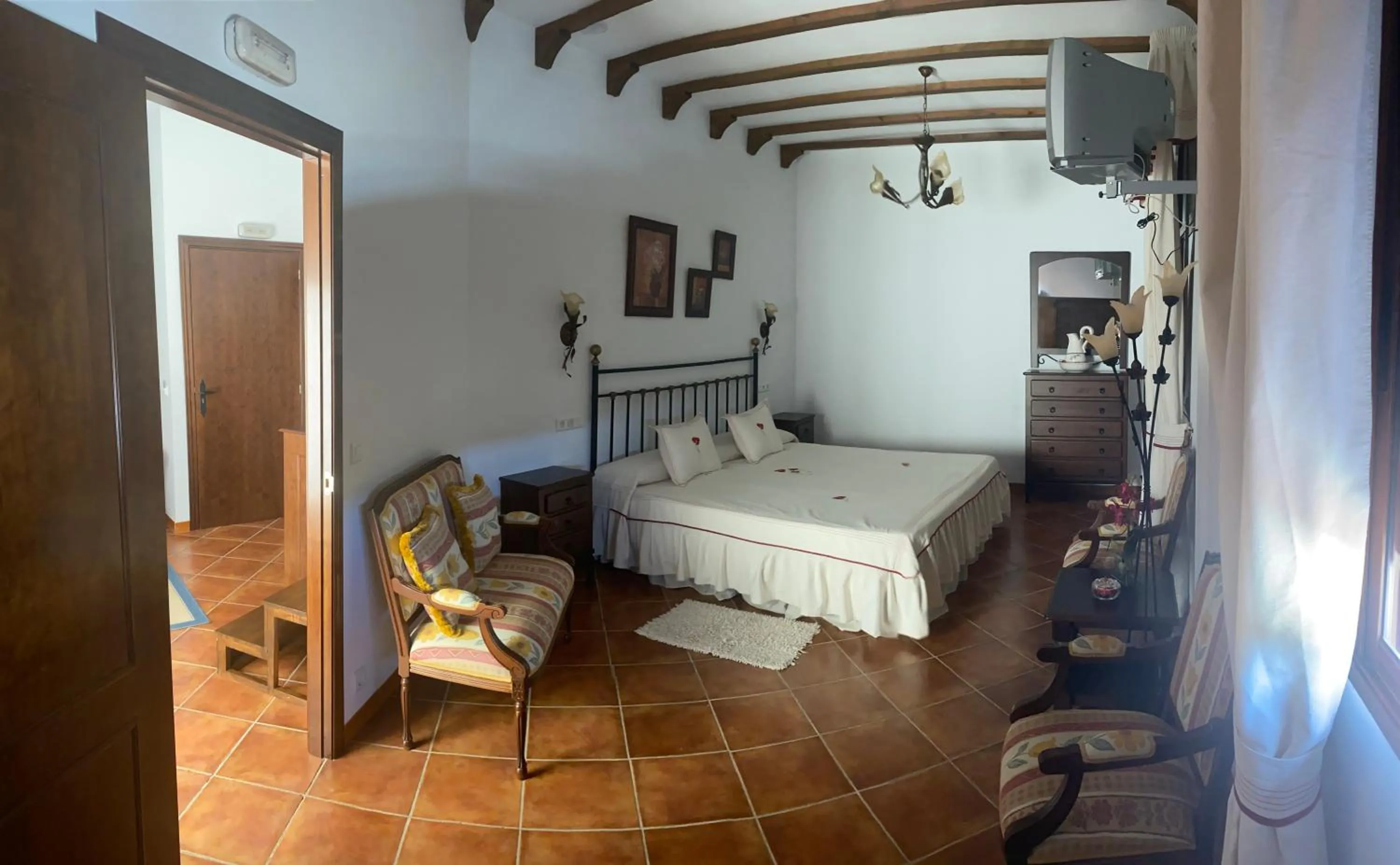 Seating Area in Hotel Meson Fuente del Pino