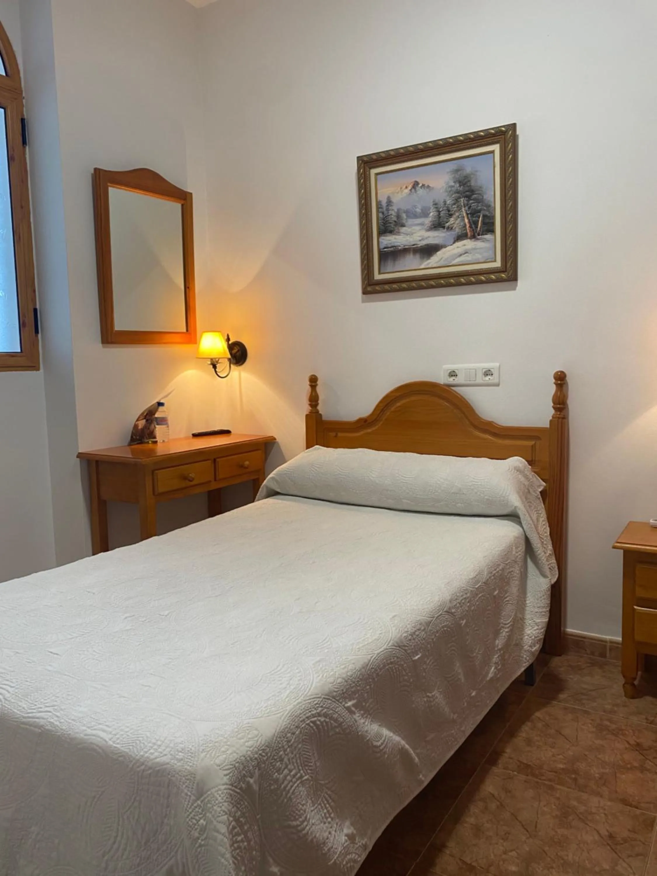 Bed in Hotel Meson Fuente del Pino