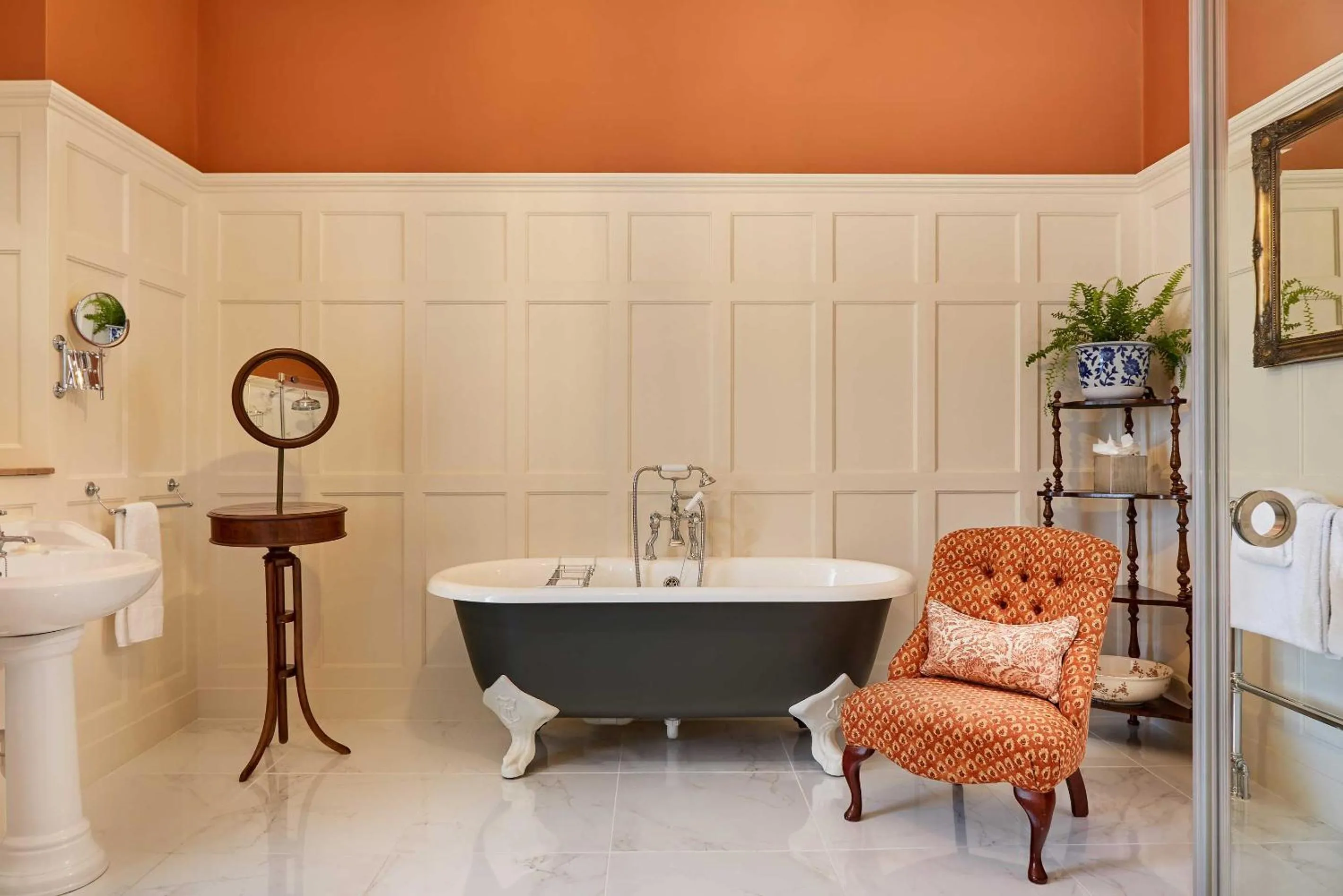 Bathroom in Glenapp Castle