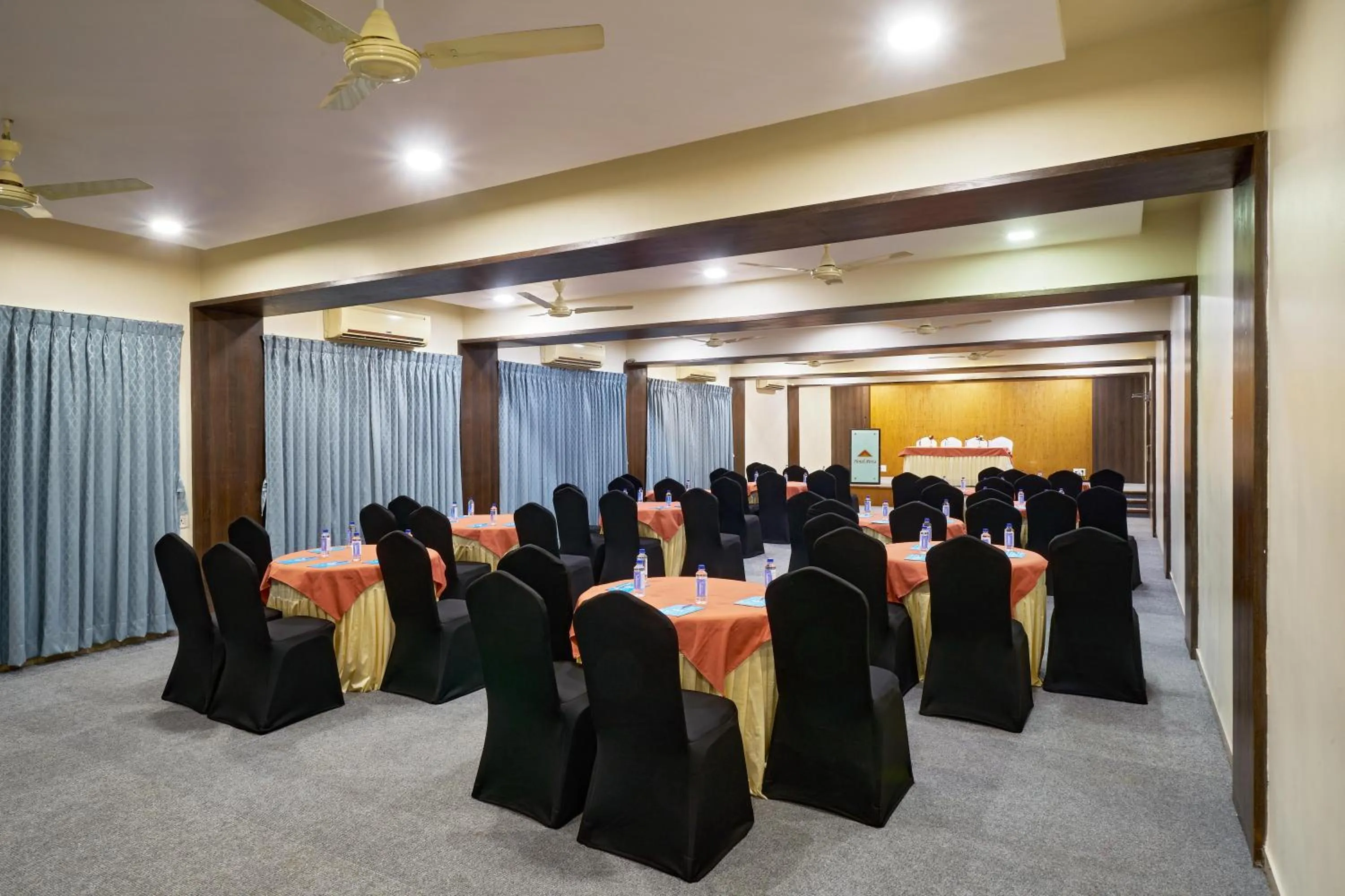 Banquet/Function facilities in Hotel Atria, Kolhapur