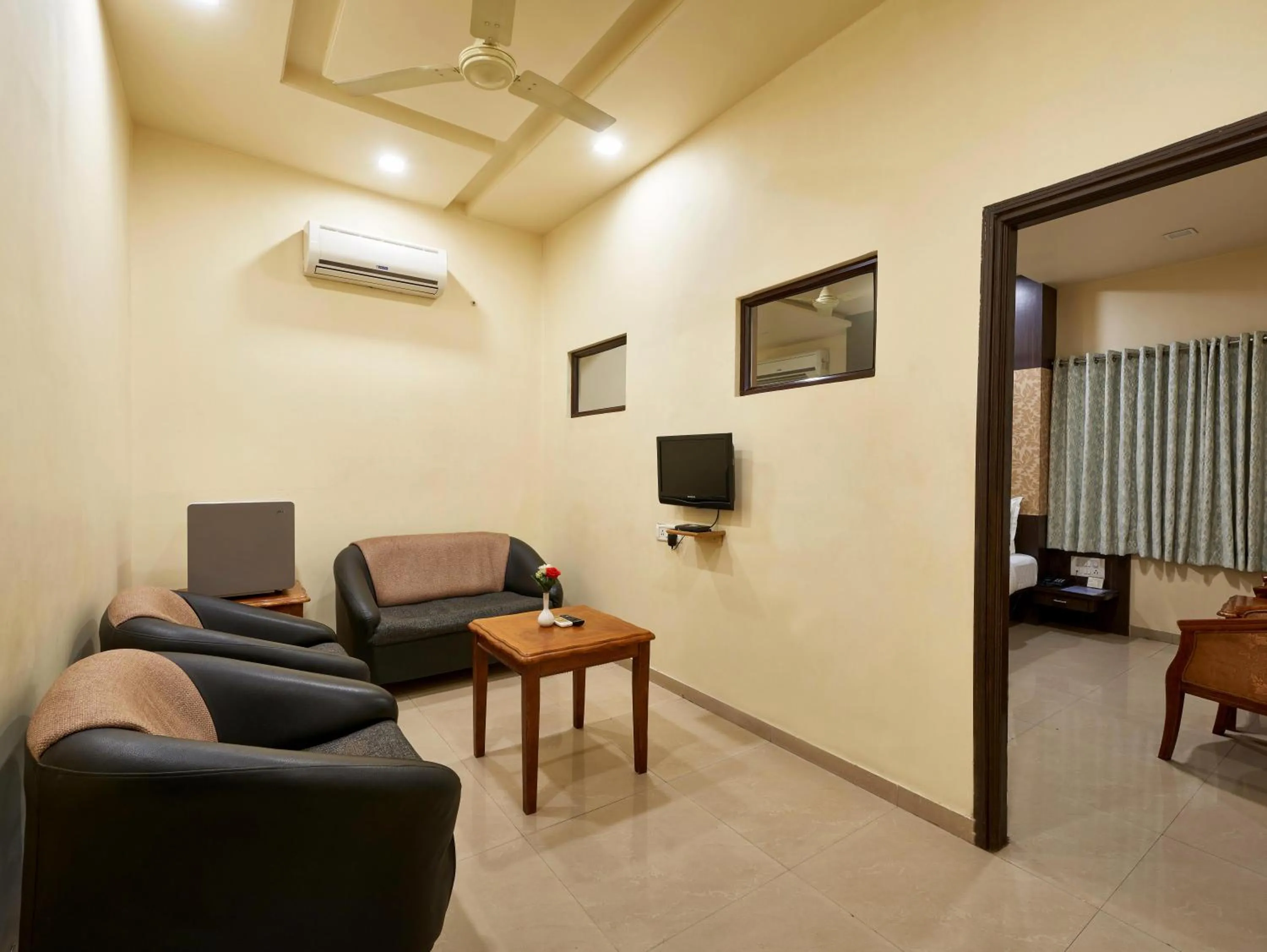 Living room in Hotel Atria, Kolhapur