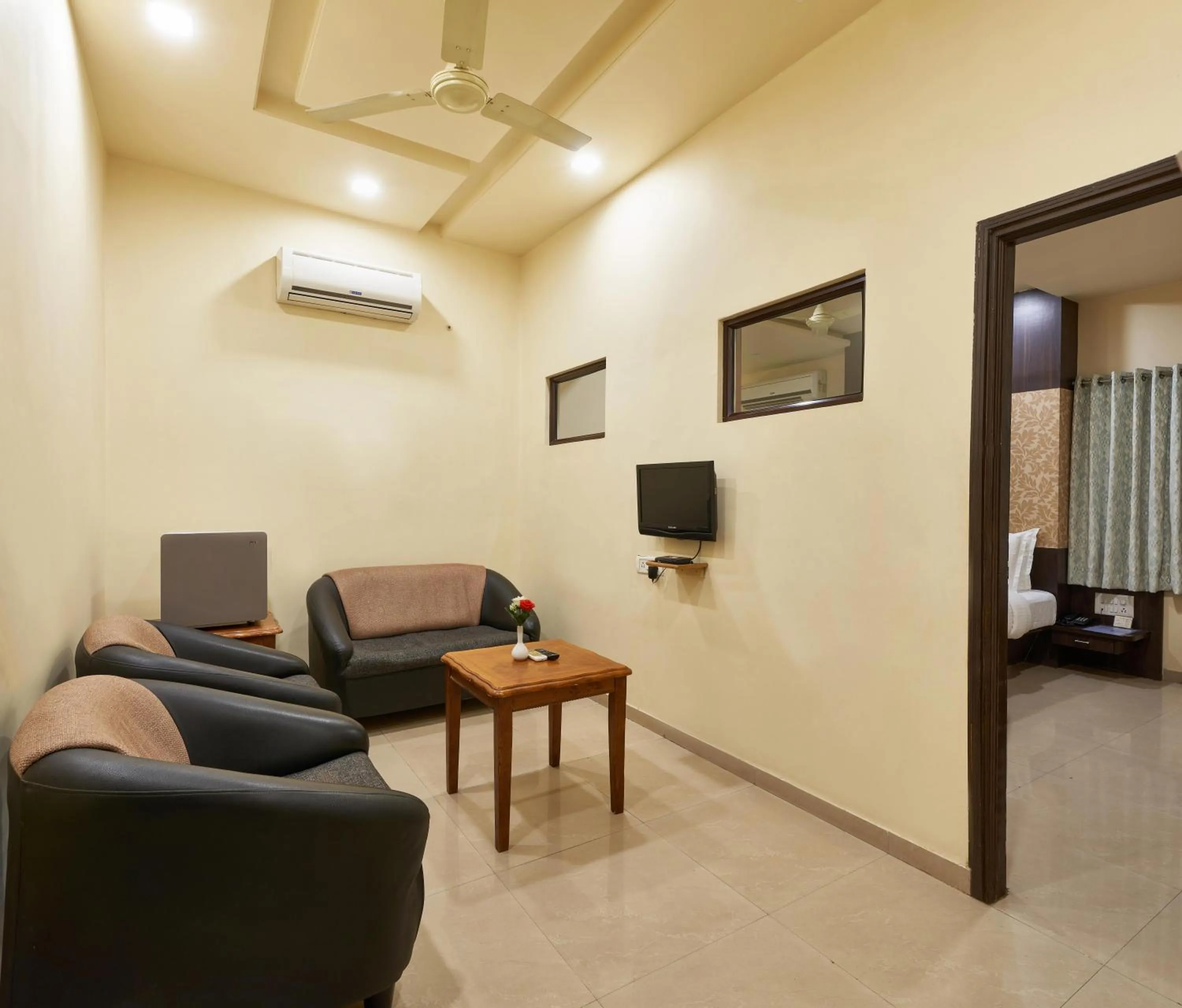 Living room in Hotel Atria, Kolhapur