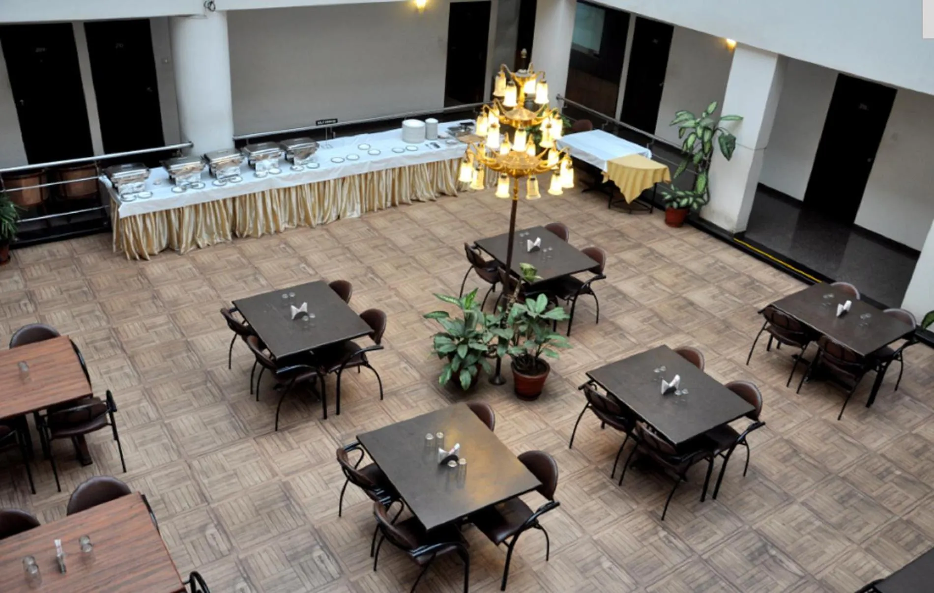 Restaurant/places to eat in Hotel Atria, Kolhapur