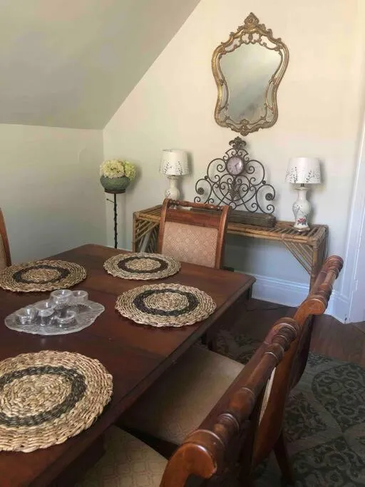 Redefined Alchemy - Bright, eclectic, pretty Apt 3E