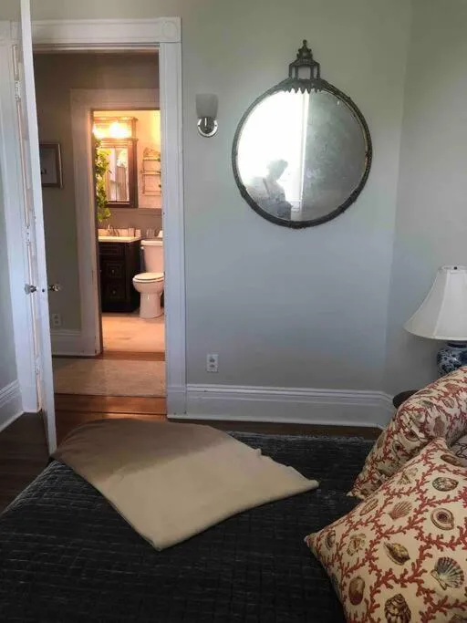 Redefined Alchemy - Bright, eclectic, pretty Apt 3E