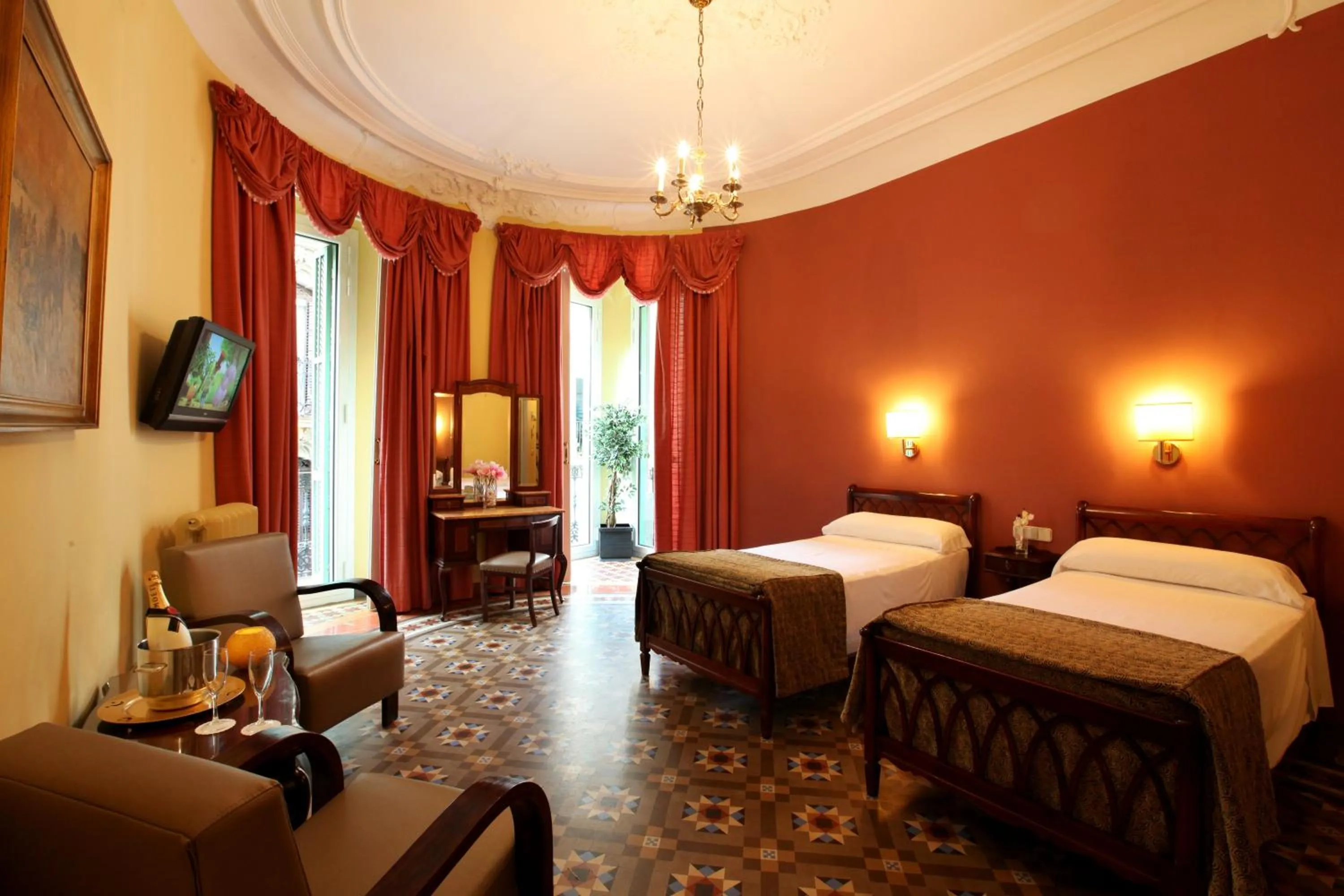 Photo of the whole room, Bed in Hotel Nouvel