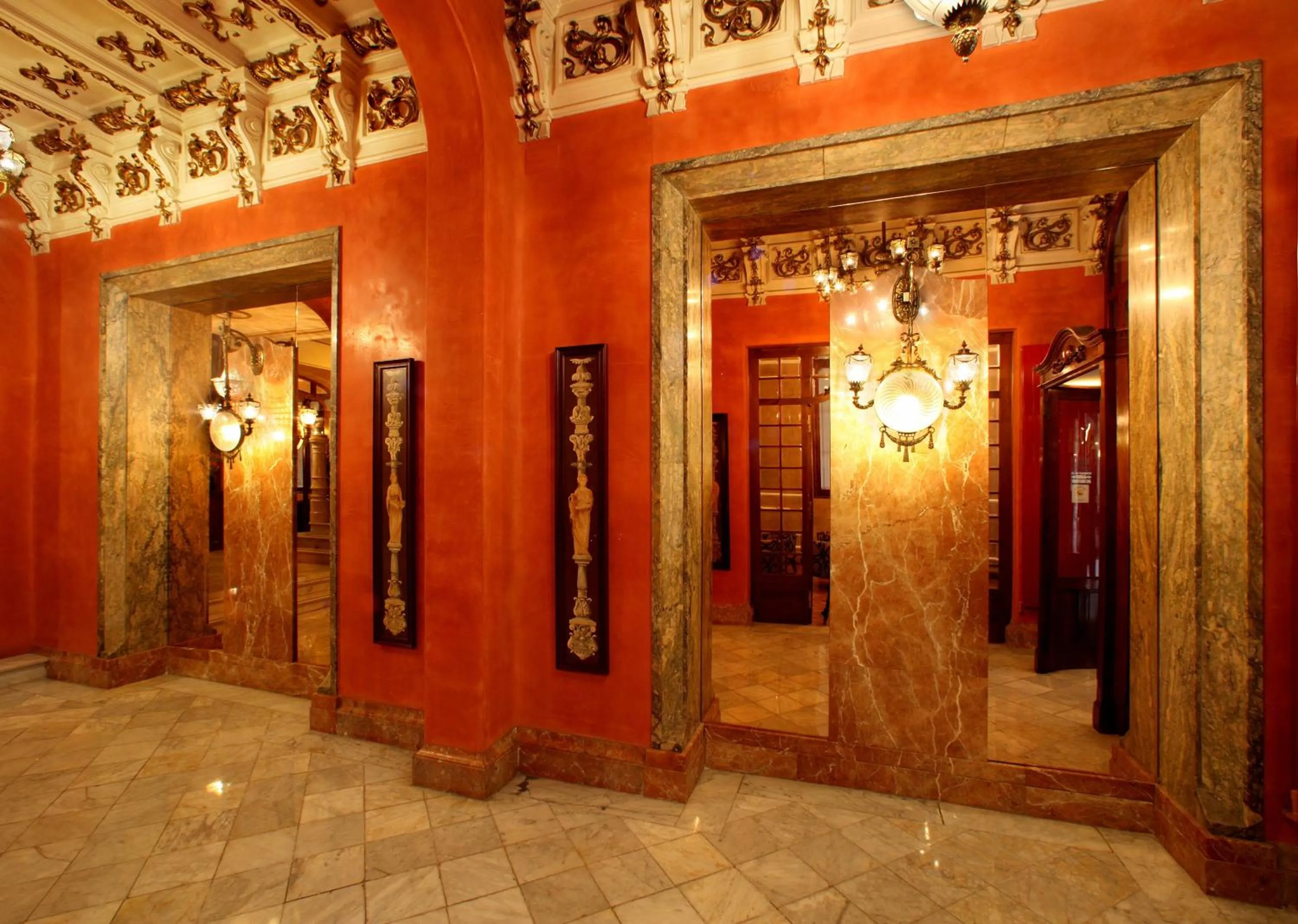 Decorative detail in Hotel Nouvel