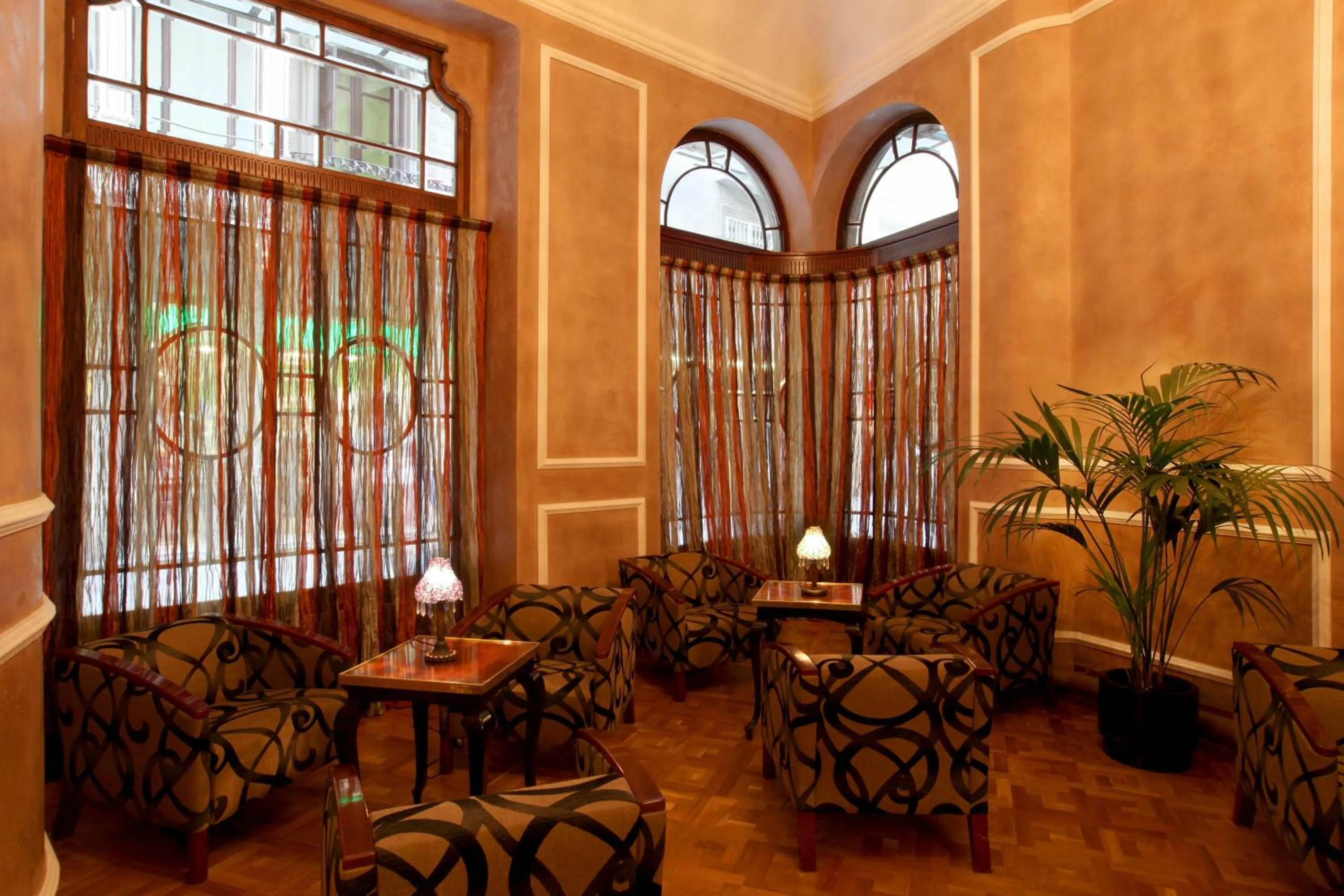 Lounge or bar in Hotel Nouvel