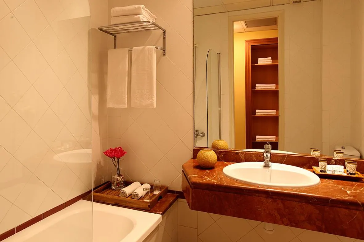 Bathroom in Hotel Nouvel