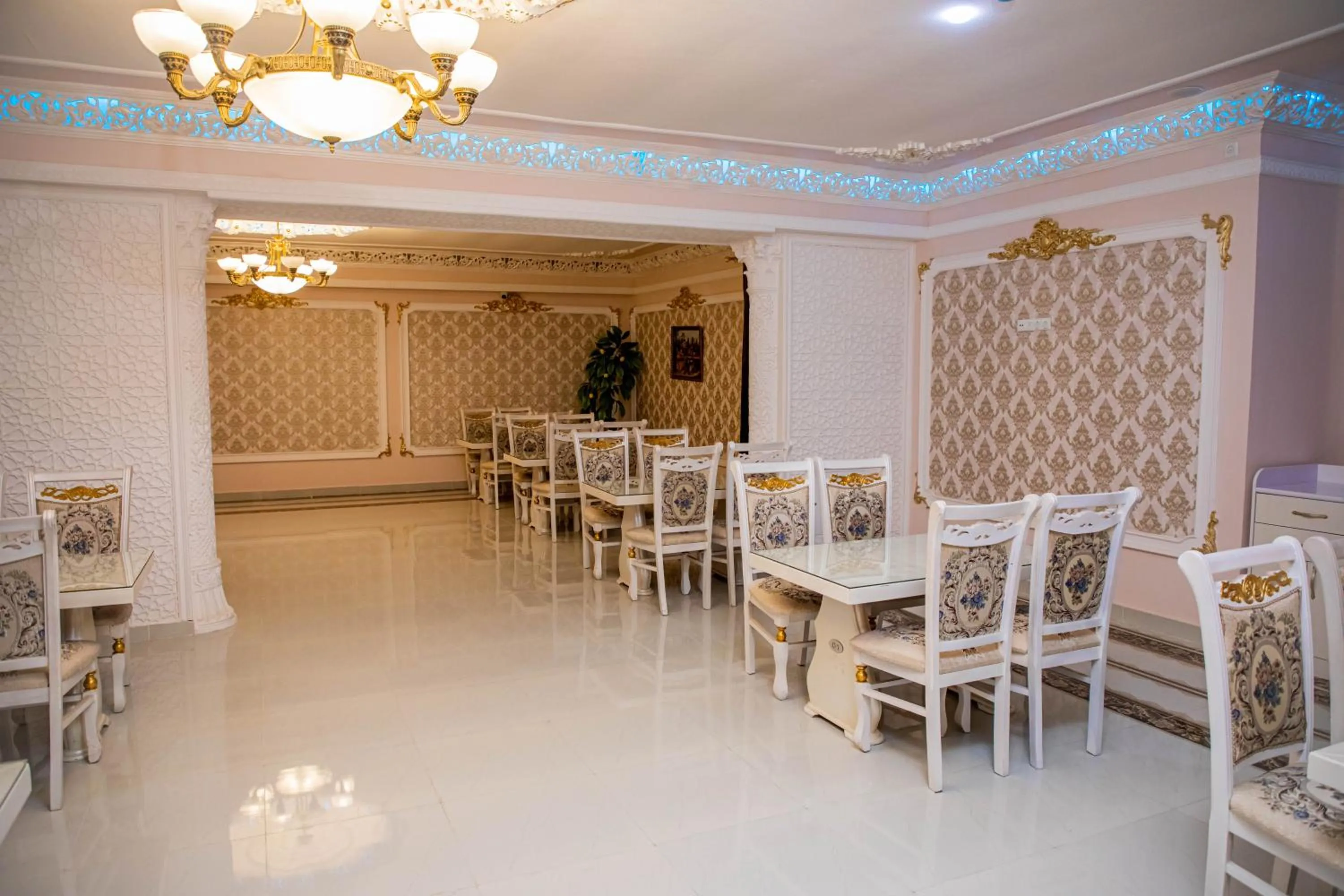 Restaurant/places to eat in Buyuk Humo