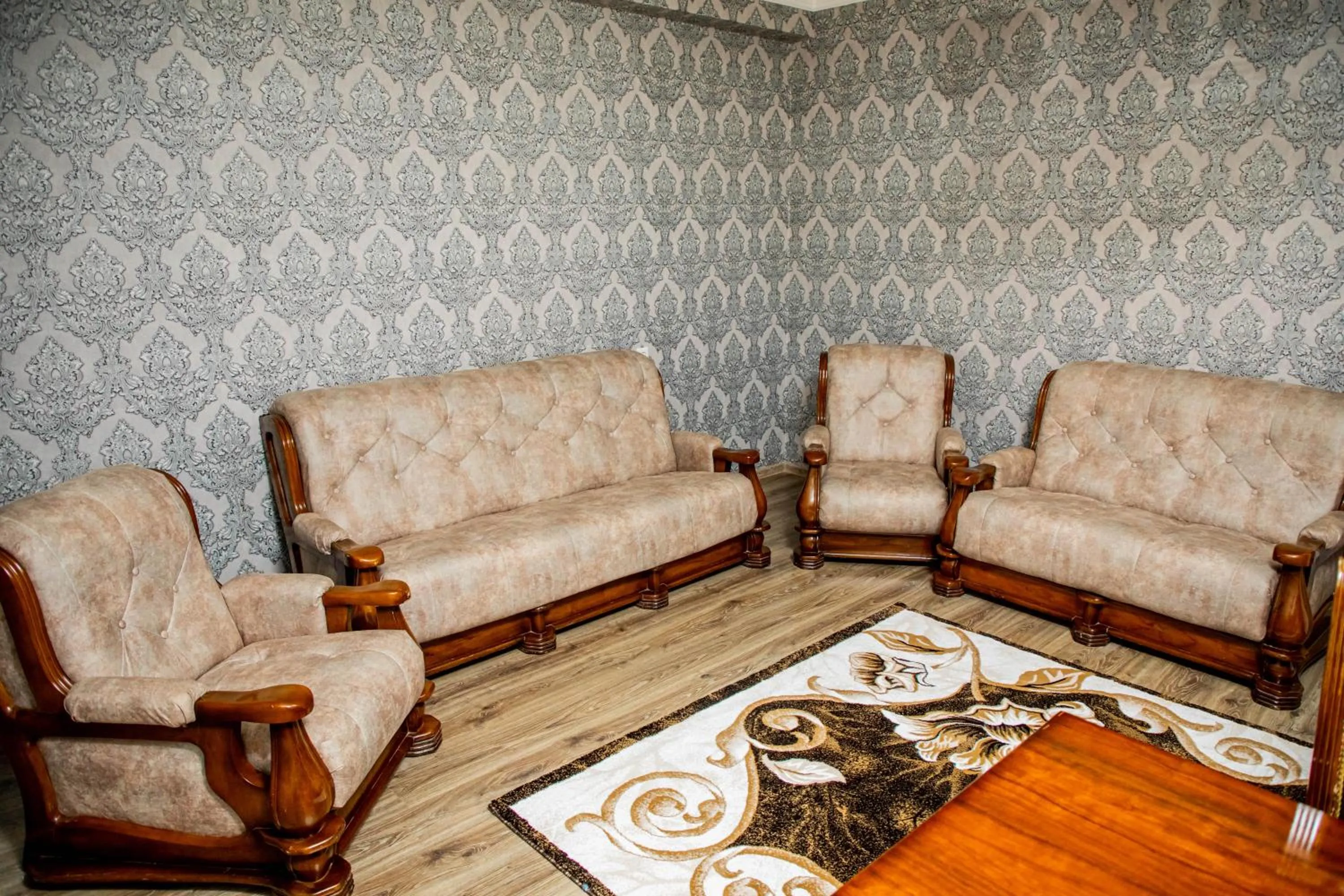 Seating area in Buyuk Humo