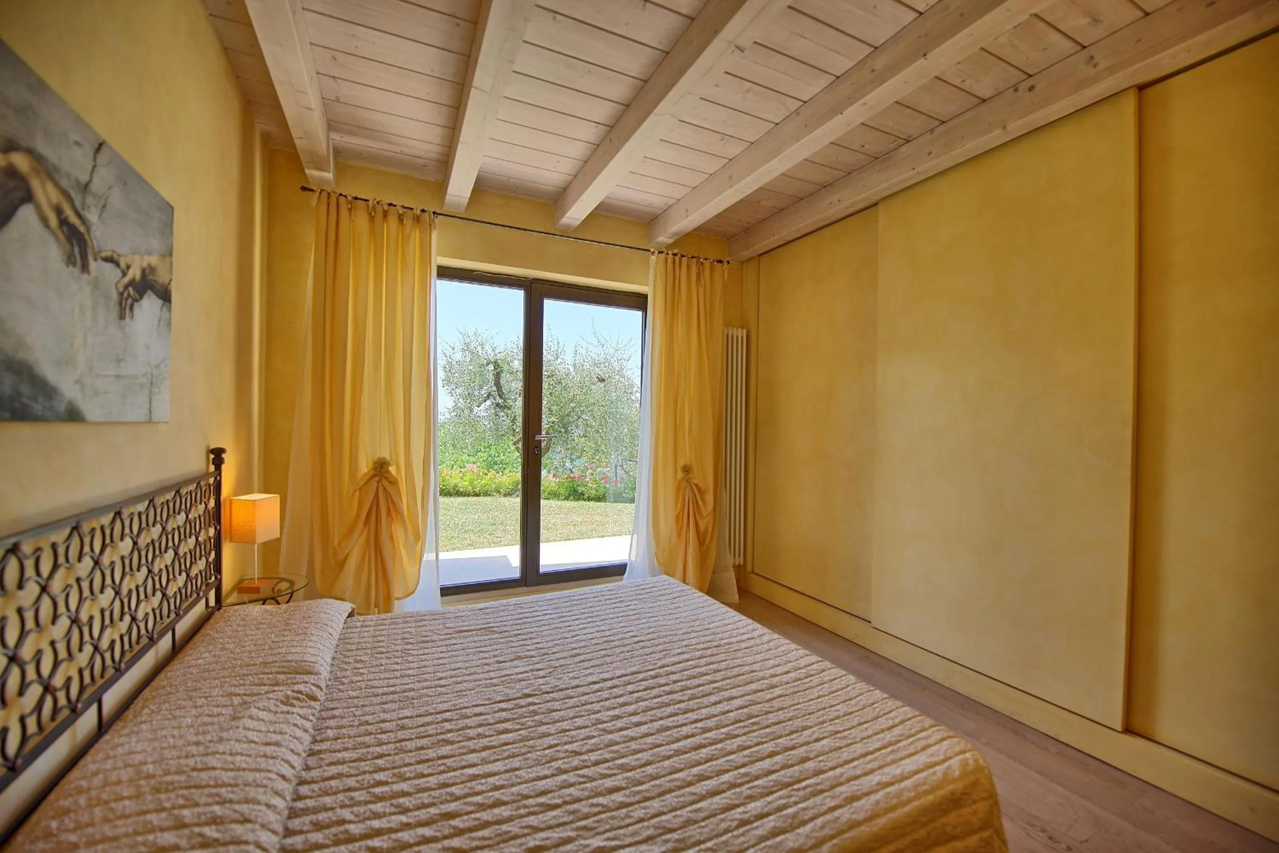 Bedroom, Bed in Villa Casa Lucia by PosarelliVillas