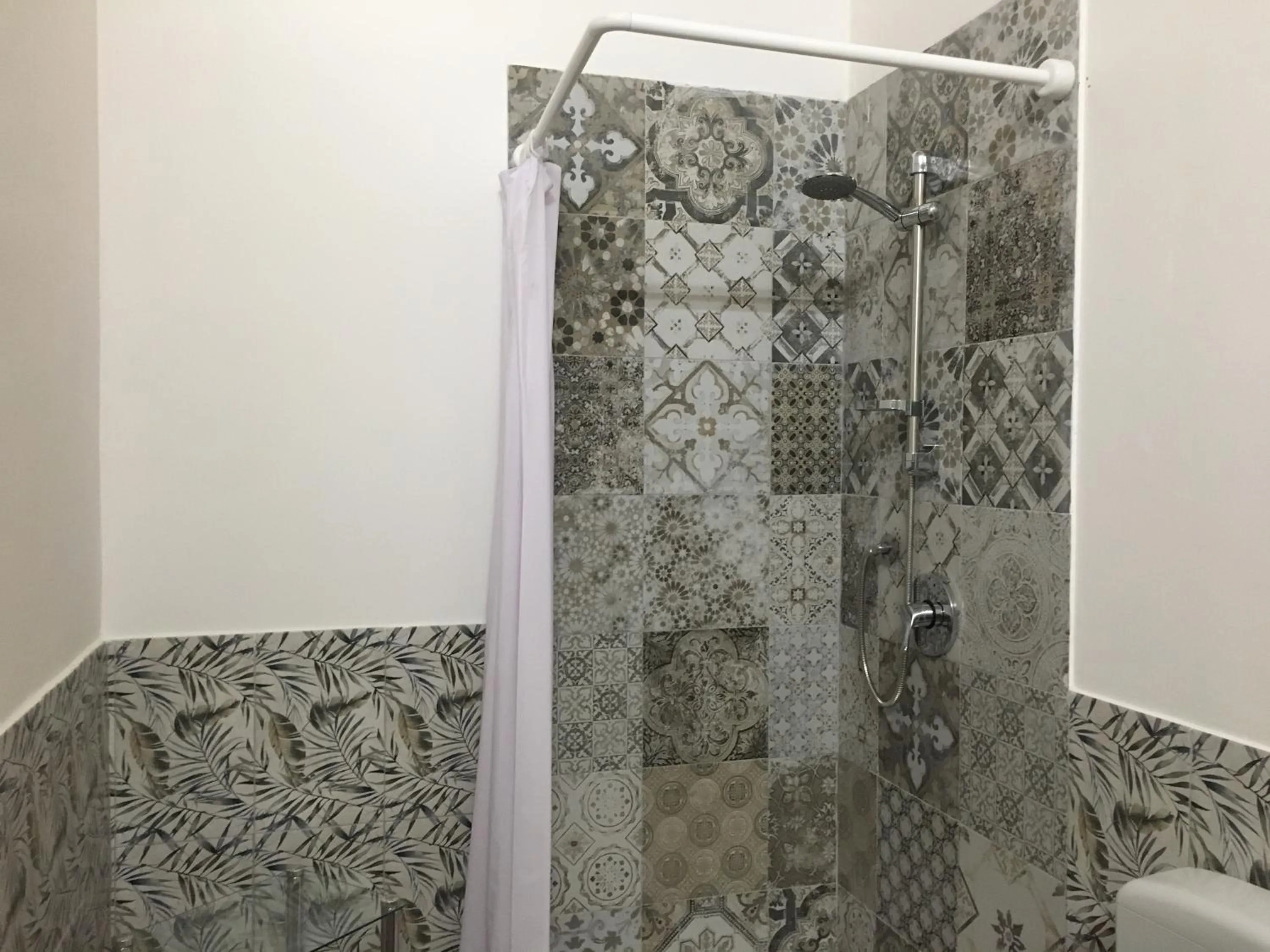 Double Room with Private Bathroom - single occupancy in Le stanze di Regina Margherita
