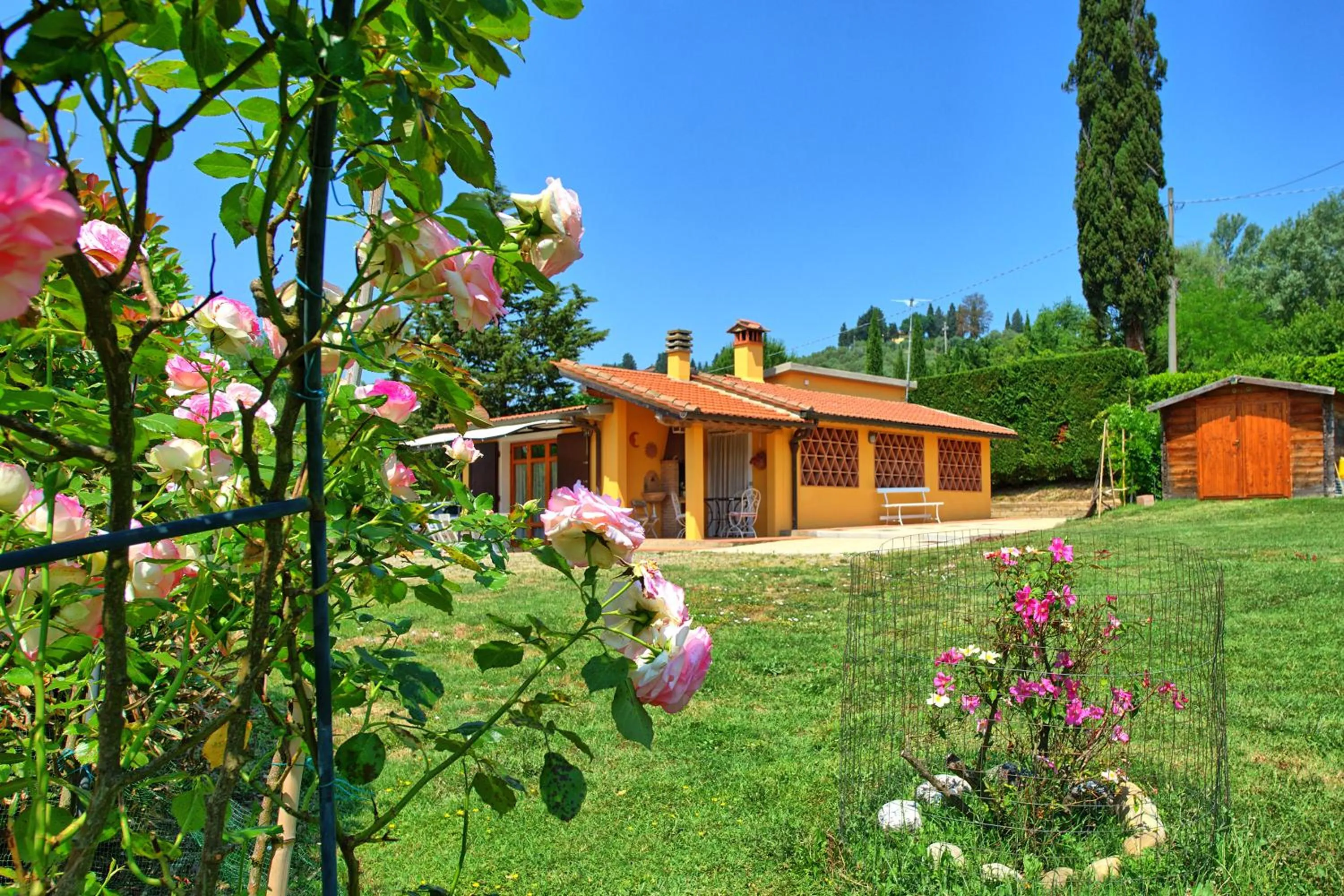 Property building in Holiday Home Casa Ovile by PosarelliVillas