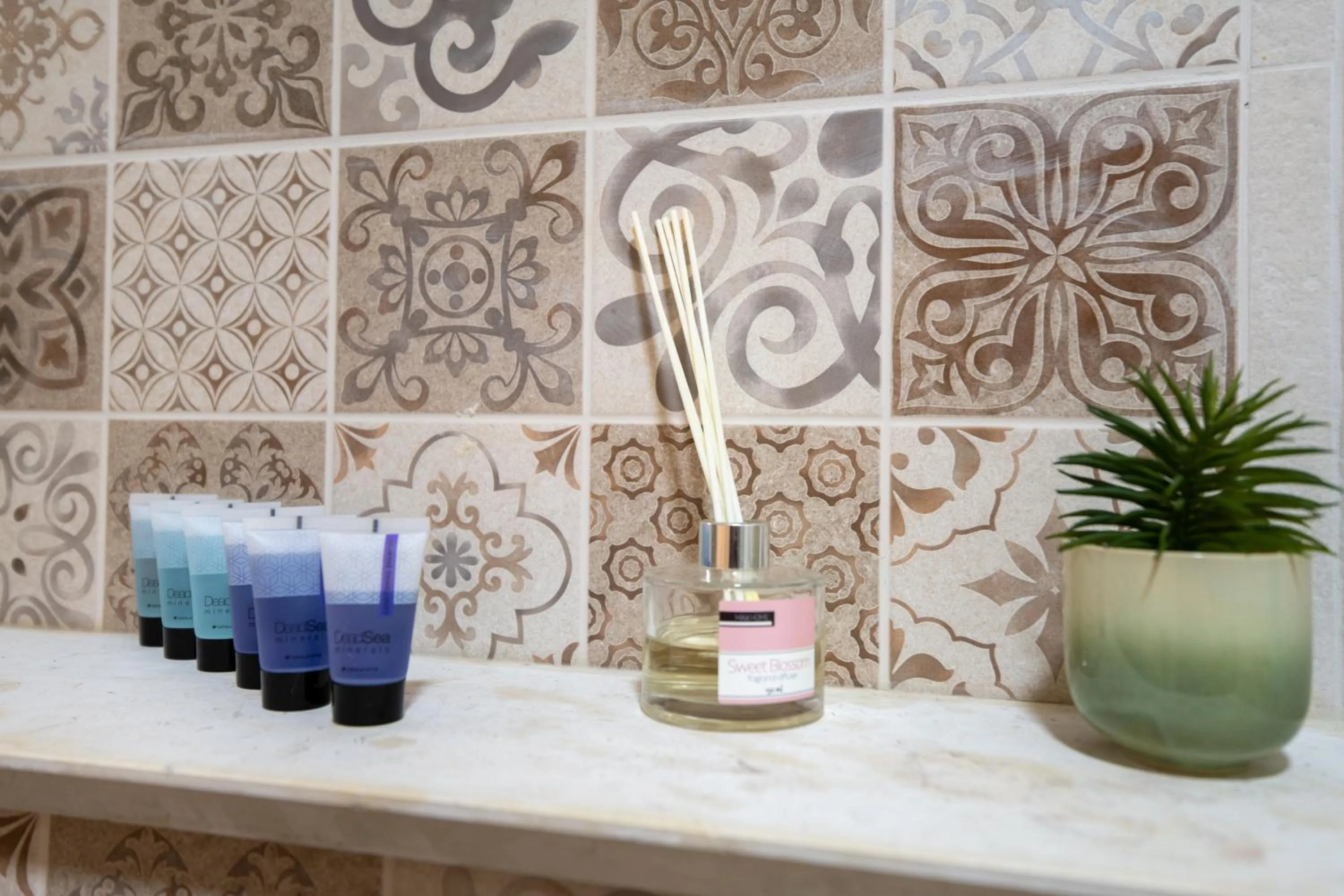 Bathroom in Via Maria Boutique Suites - Free Parking