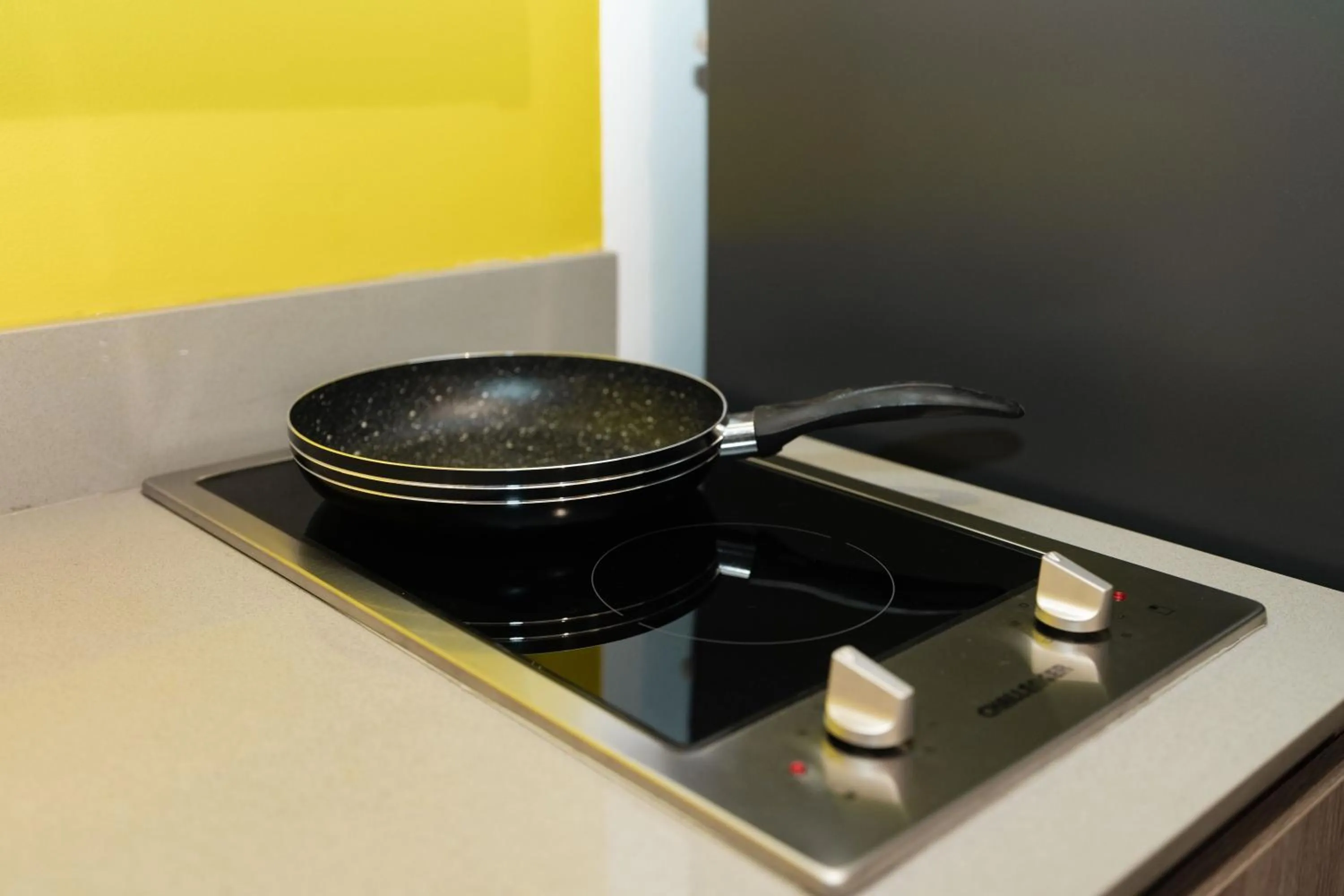 Kitchen or kitchenette in Indie Universe Creative Hotel