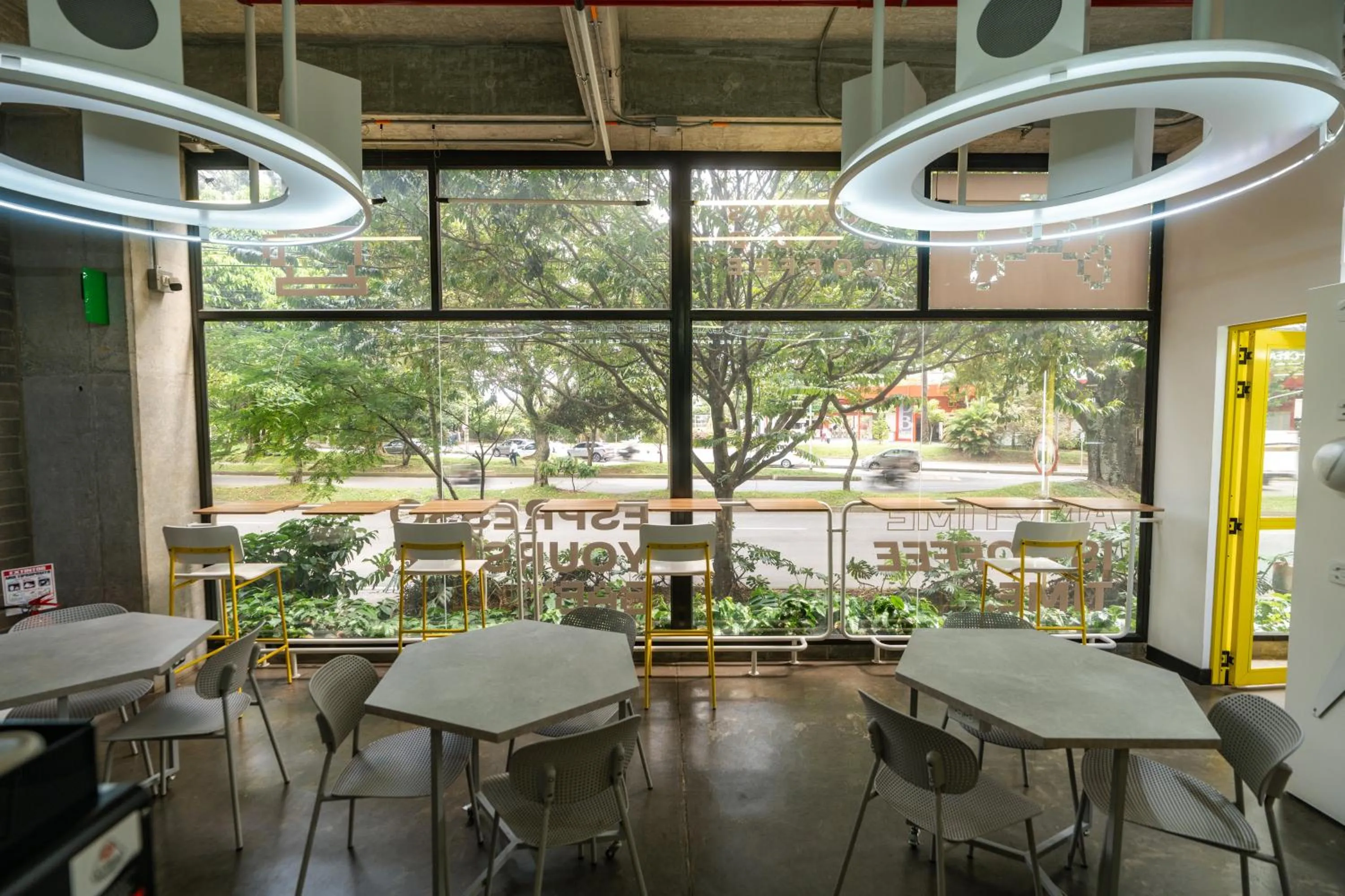 Property building in Indie Universe Creative Hotel