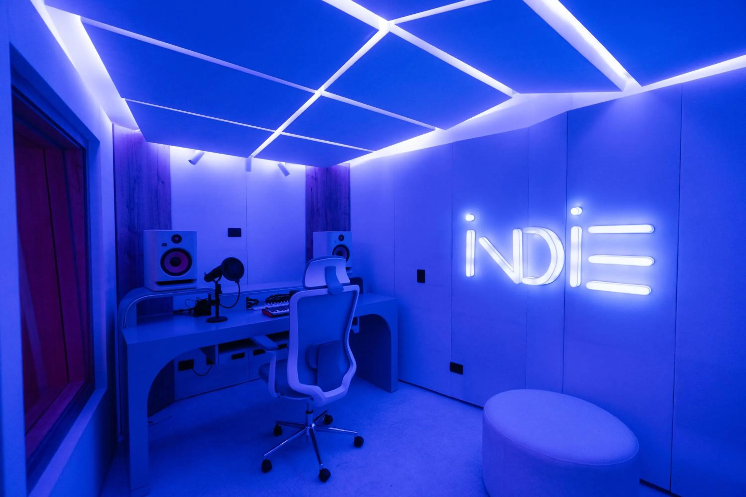 Area and facilities in Indie Universe Creative Hotel