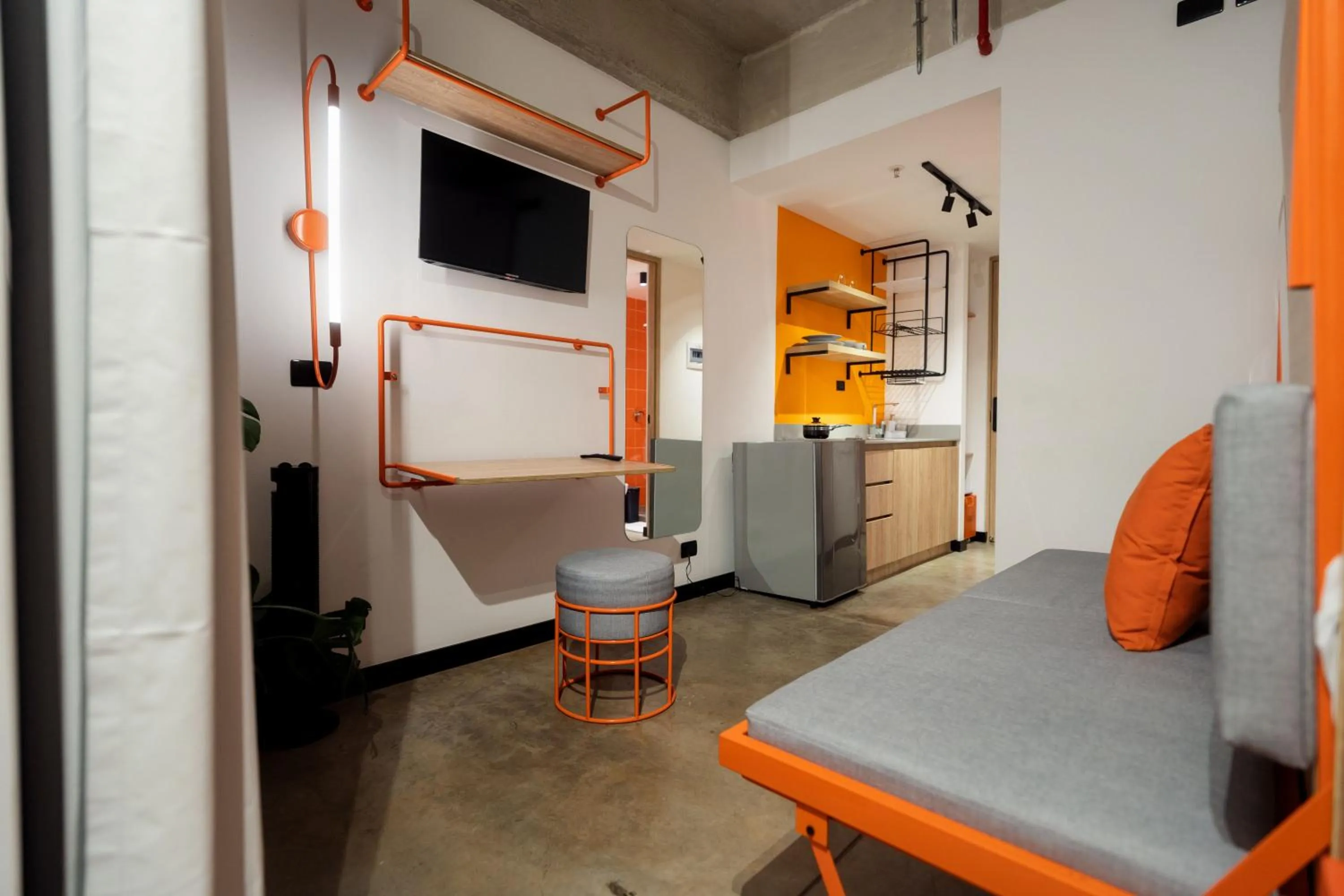 TV and multimedia in Indie Universe Creative Hotel