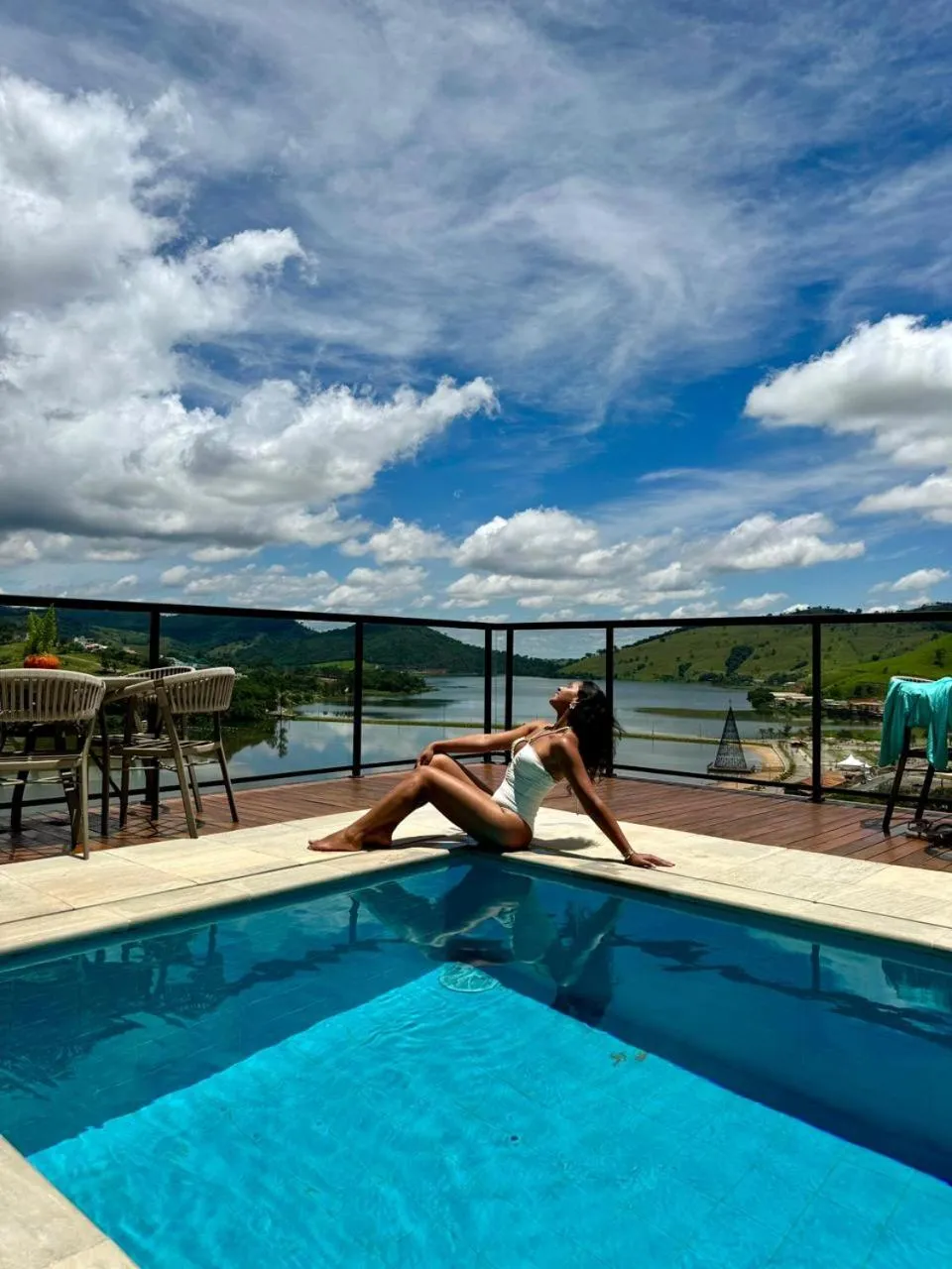 Swimming pool in Vista do Lago Hotel