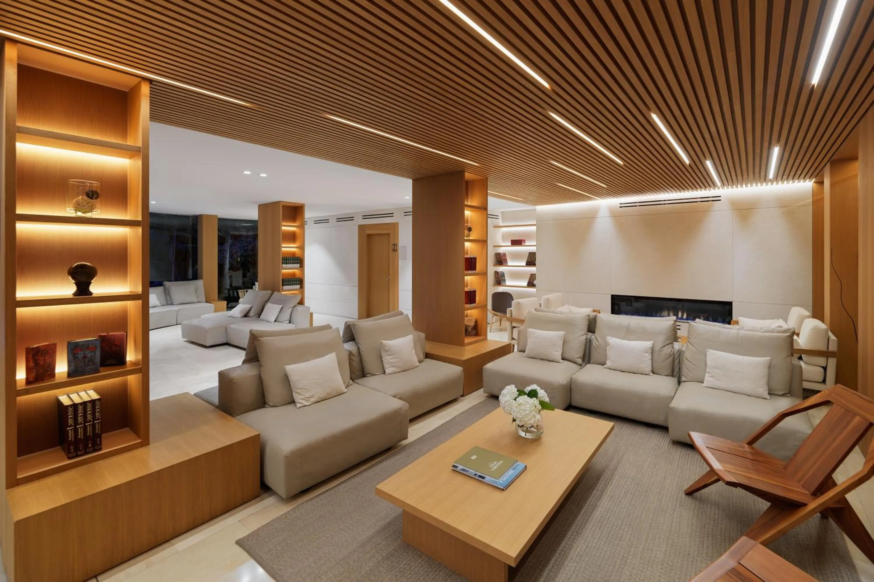 Lobby or reception in Hotel Saratoga