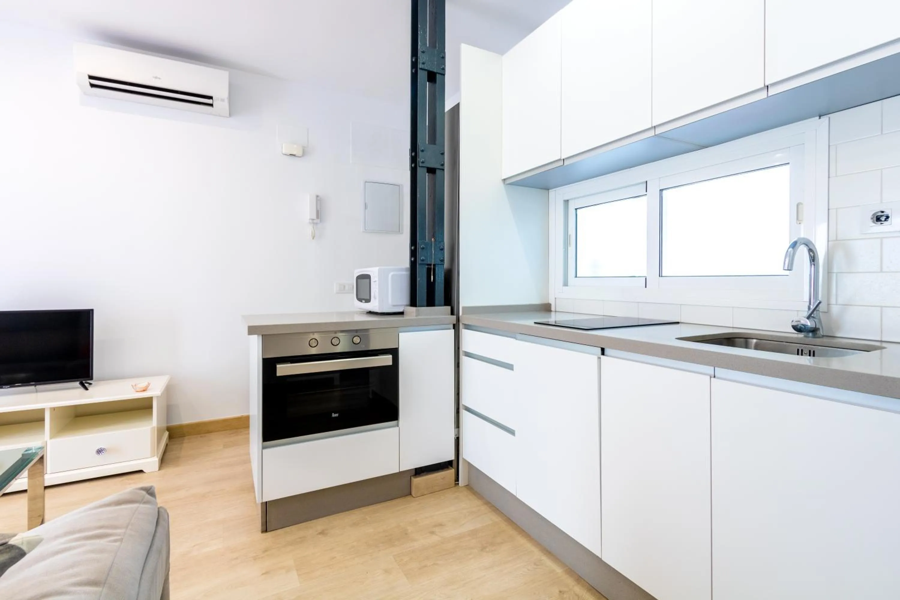 Charming 2 Bedroom Apartment Triana Bridge By OCityzen