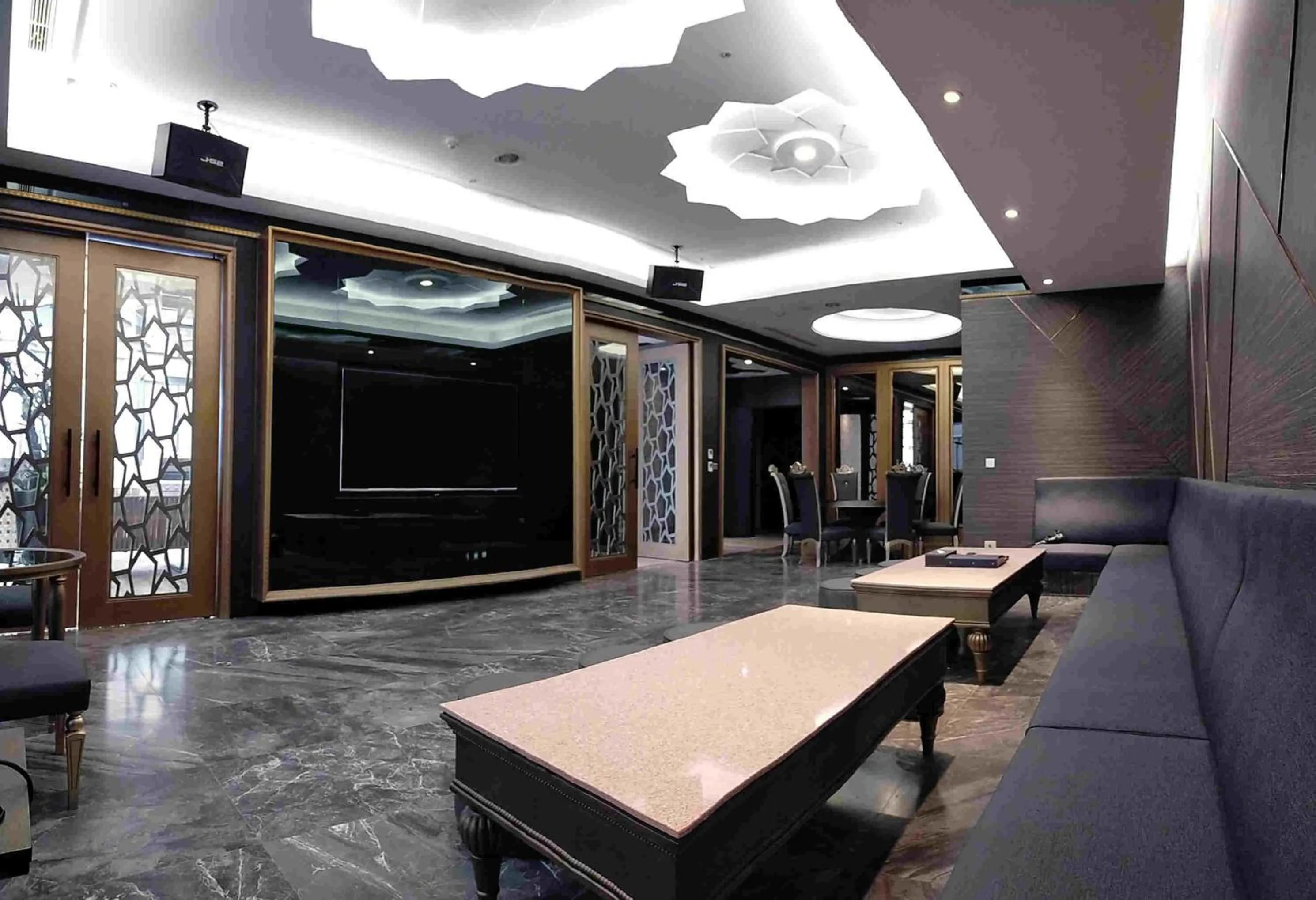 Property building in Icloud Luxury Resort & Hotel